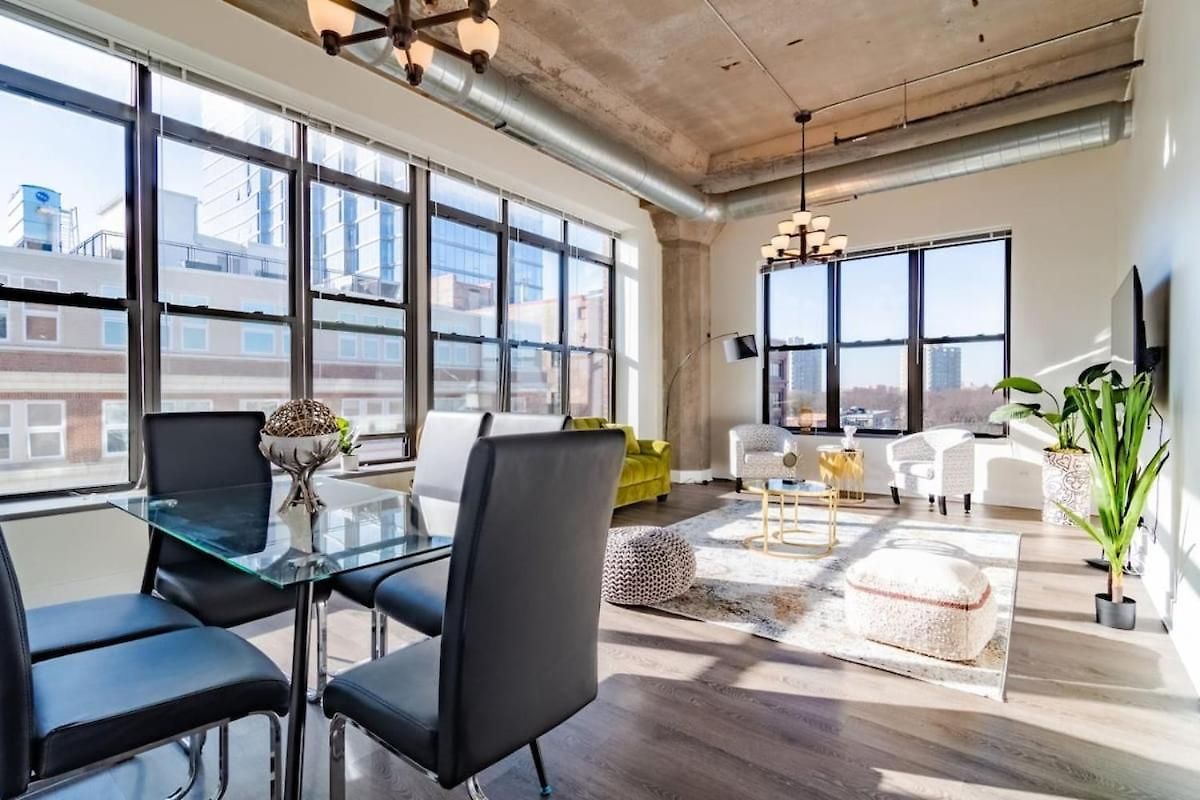 Mccormick Place Spacious 3br Family Heaven With Optional Parking Sleeps 10 Guests Near Soldier Field And Field Museum Apartment *