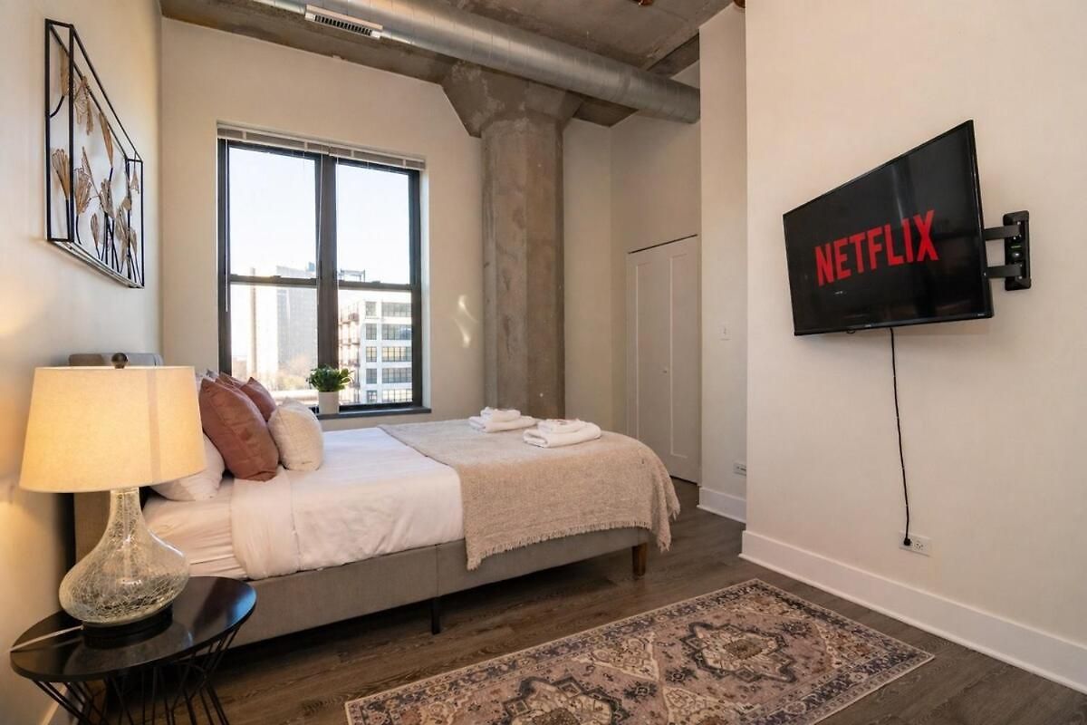Apartment Mccormick Place Spacious 3br Family Heaven With Optional Parking Sleeps 10 Guests Near Soldier Field And Field Museum *