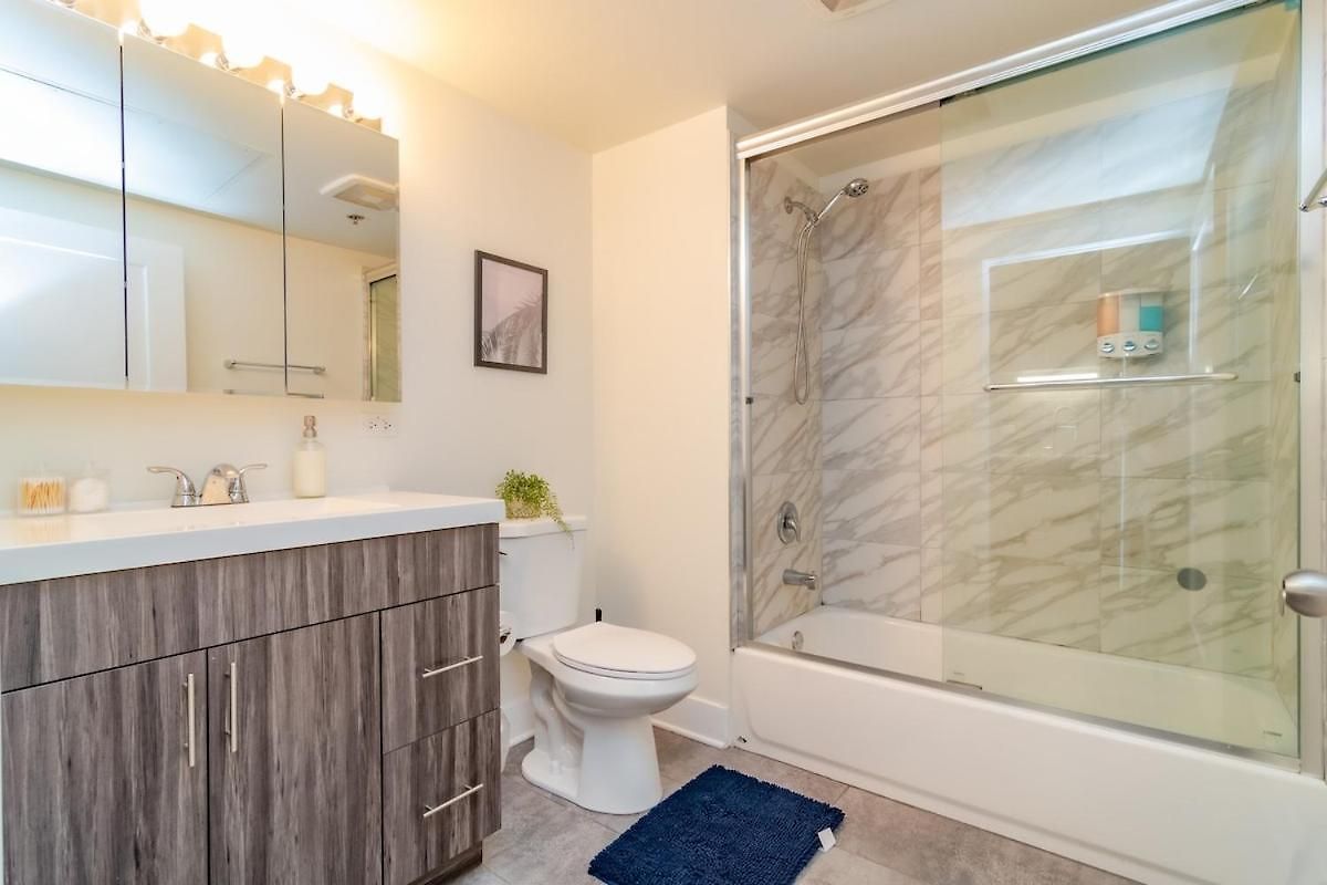 Mccormick Place Spacious 3br Family Heaven With Optional Parking Sleeps 10 Guests Near Soldier Field And Field Museum