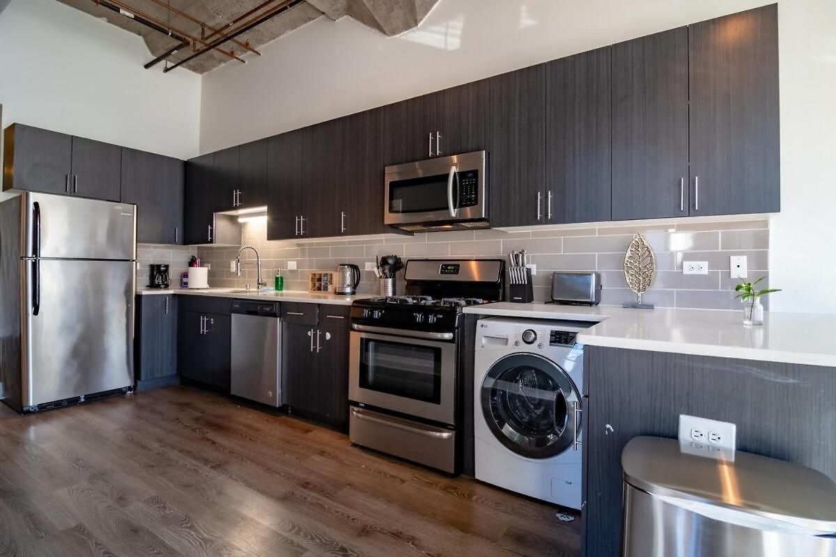 Mccormick Place Spacious 3br Family Heaven With Optional Parking Sleeps 10 Guests Near Soldier Field And Field Museum *