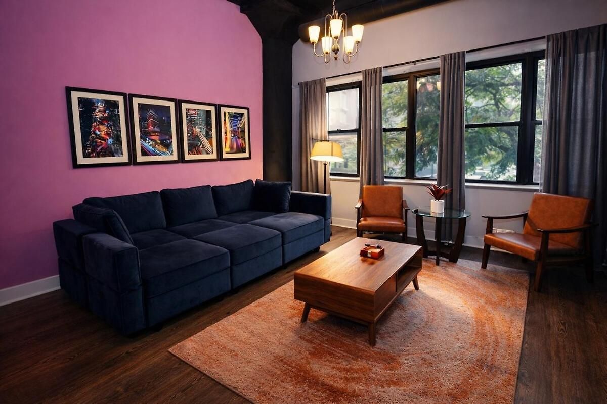 Mccormick Place Huge 2br Cozy Loft With Optional Parking Sleeps 8 Near Soldier Field And Grant Park *