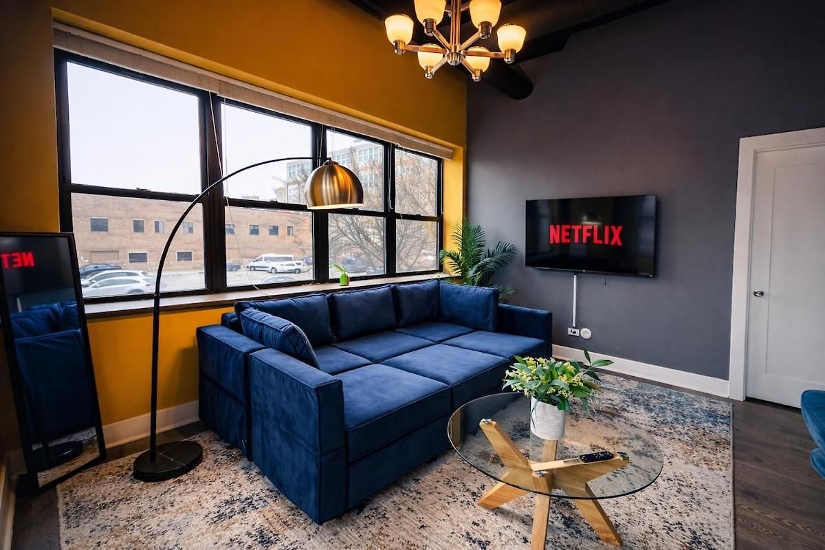 Apartment Mccormick Place 2br Spacious Corner Unit With Optional Parking Sleeps 6 Guests Near Soldier Field And Grant Park Chicago