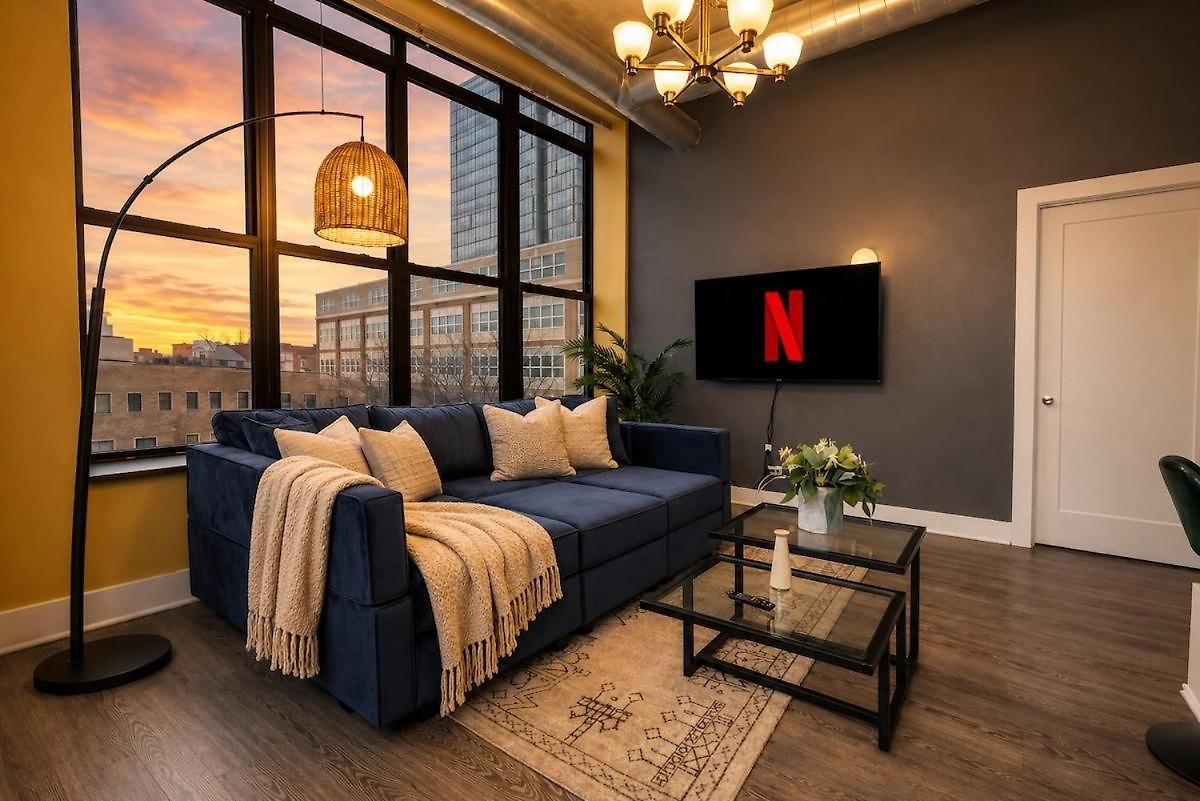 Mccormick Place Stylish Corner With Optional Parking And Gym Access Sleep 6 In South Loop Apartment *