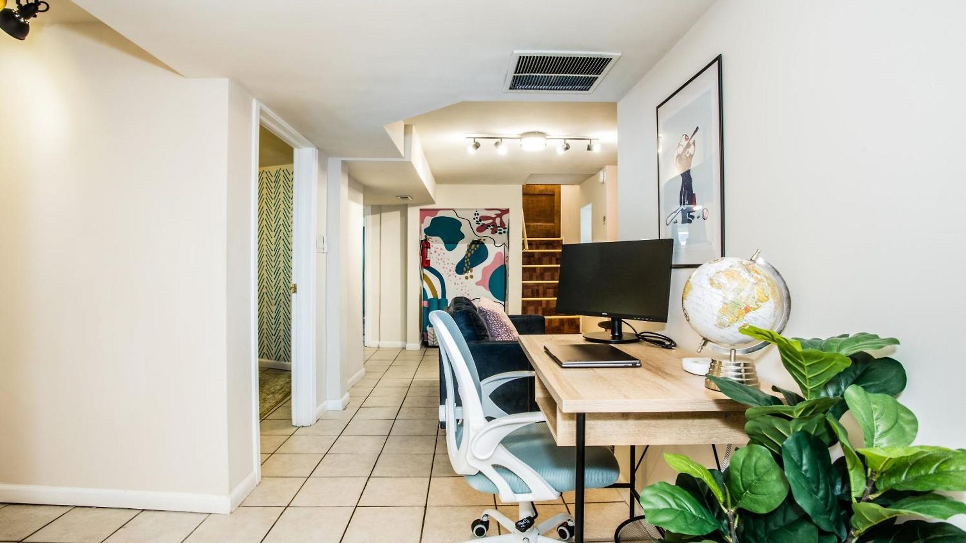 Walk To Train L Near Attractions And Ord L Free Parking L Patio Chicago