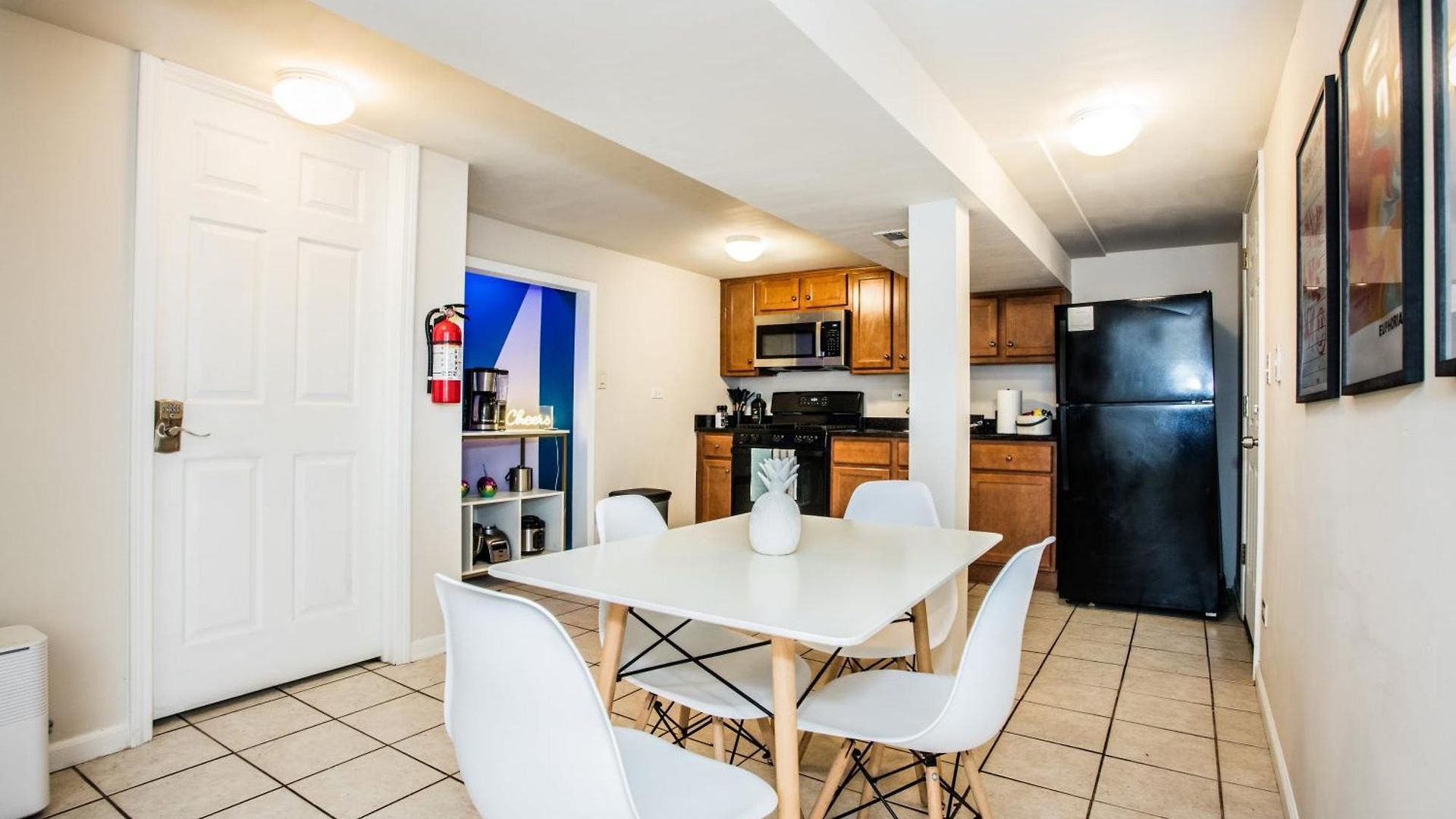 Apartment Walk To Train L Near Attractions And Ord L Free Parking L Patio Chicago