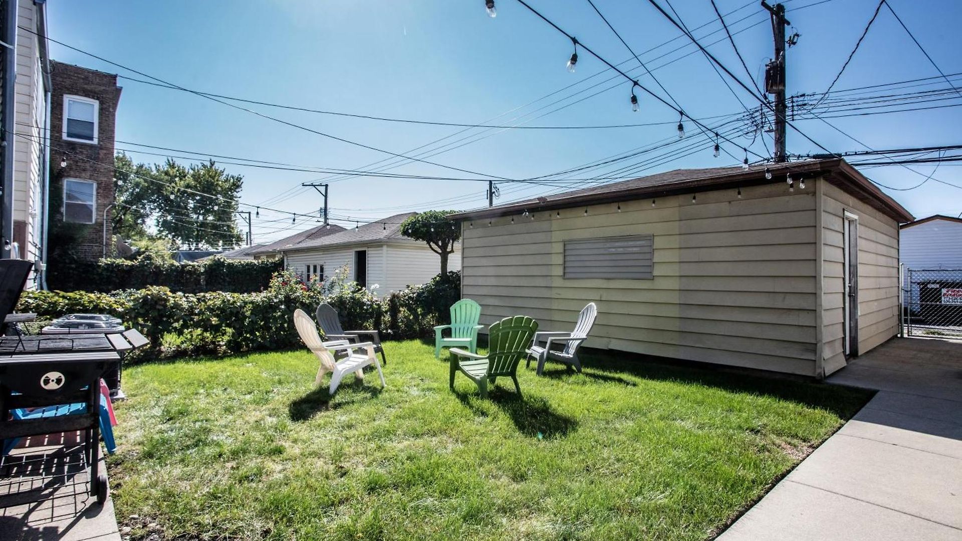 Apartment Walk To Train L Near Attractions And Ord L Free Parking L Patio *