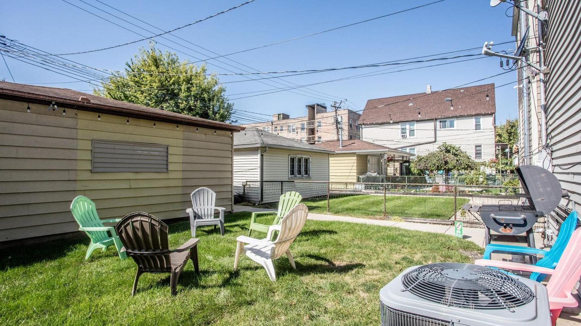 Walk To Train L Near Attractions And Ord L Free Parking L Patio Chicago