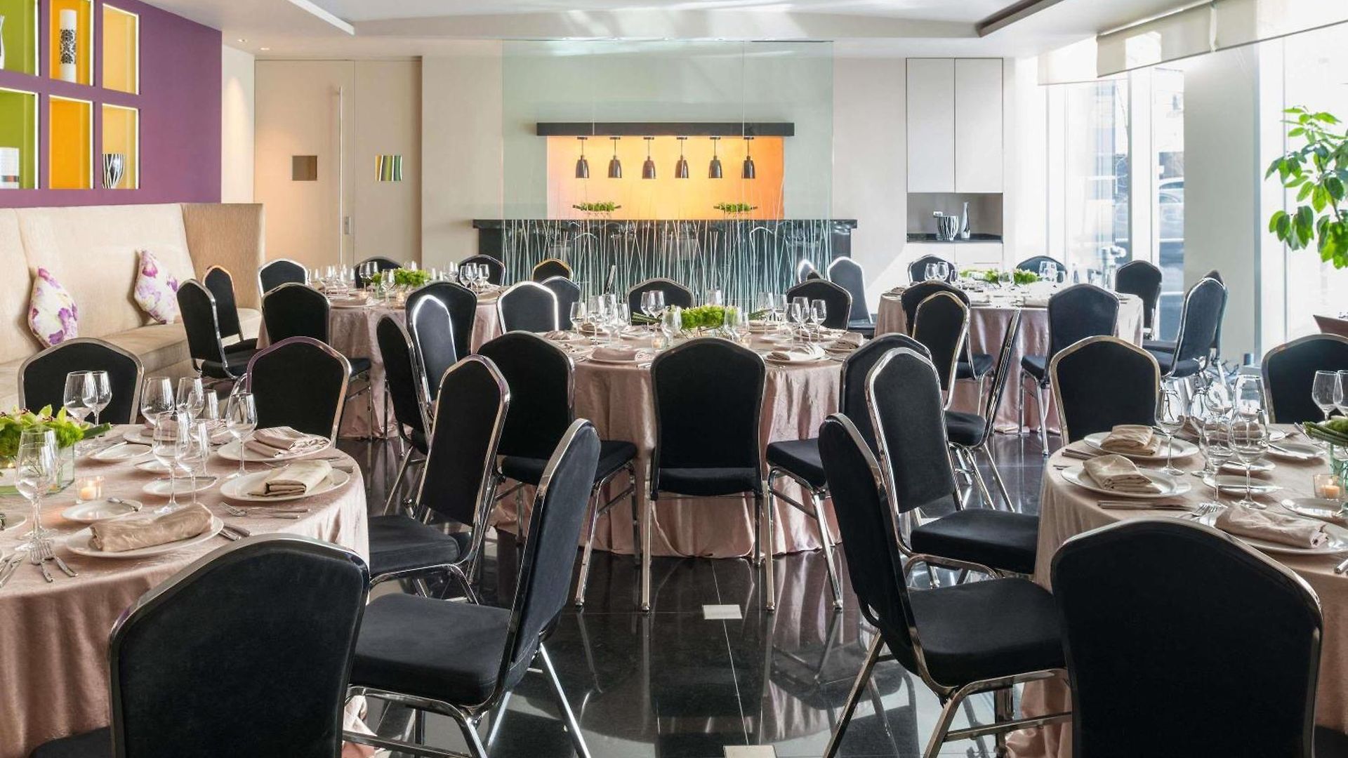 Sofitel Magnificent Mile Hotel 5*