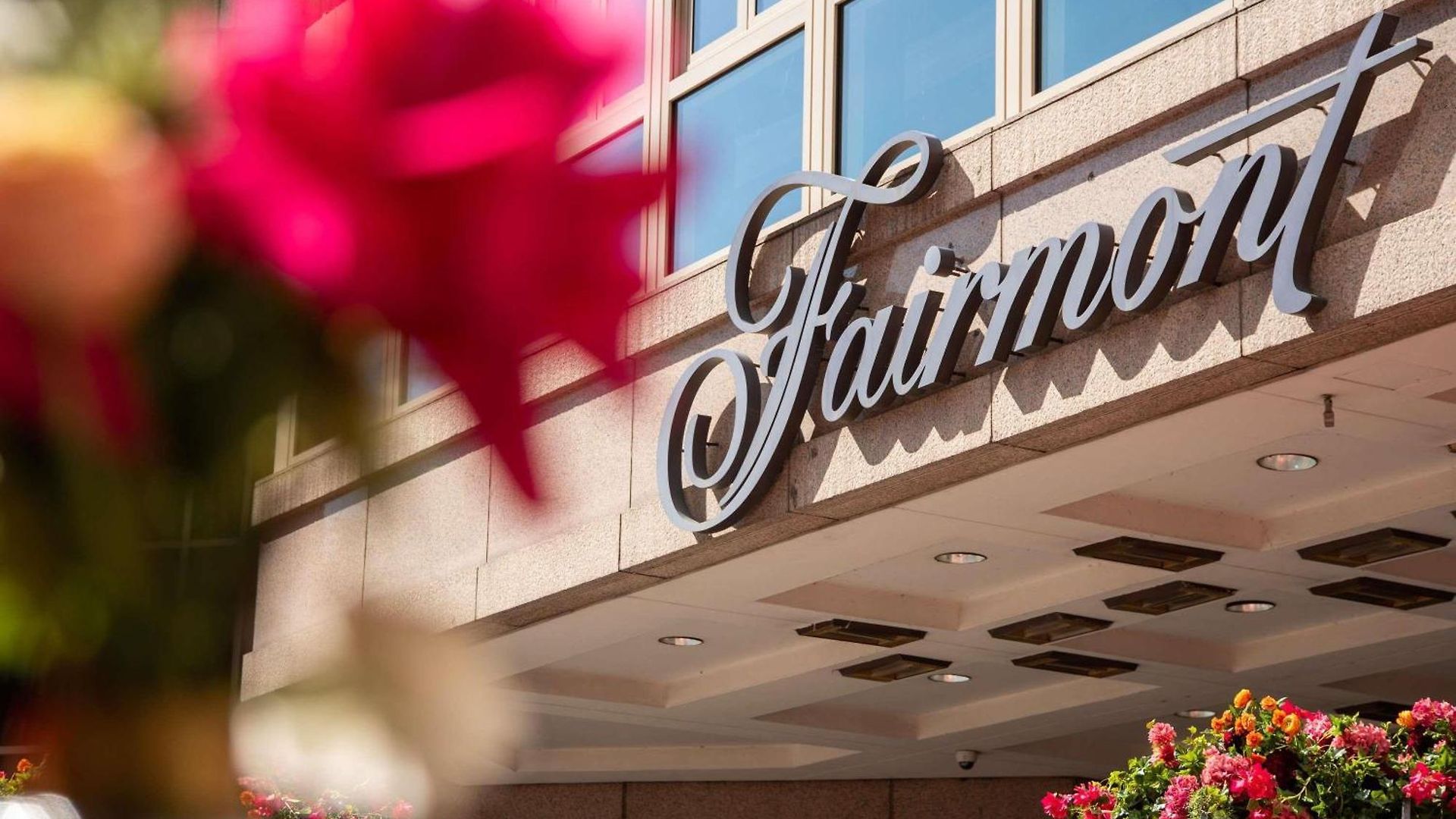 Fairmont Millennium Park Hotel 4*