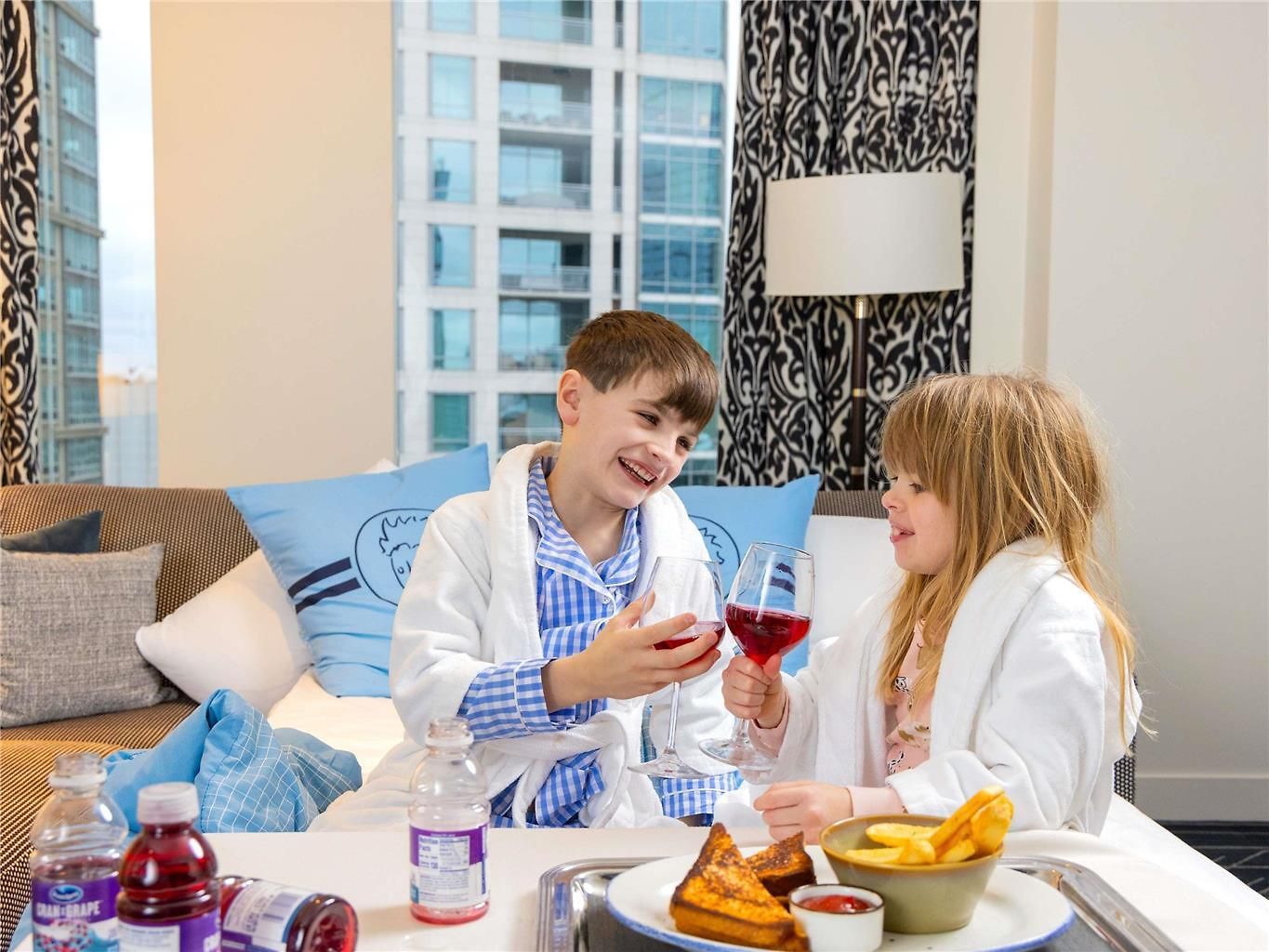 Sofitel Magnificent Mile Hotel