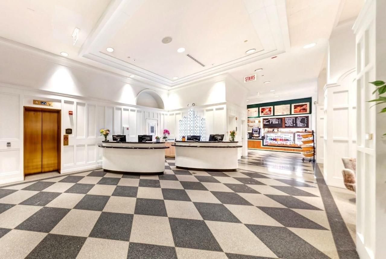 Warwick Allerton Hotel