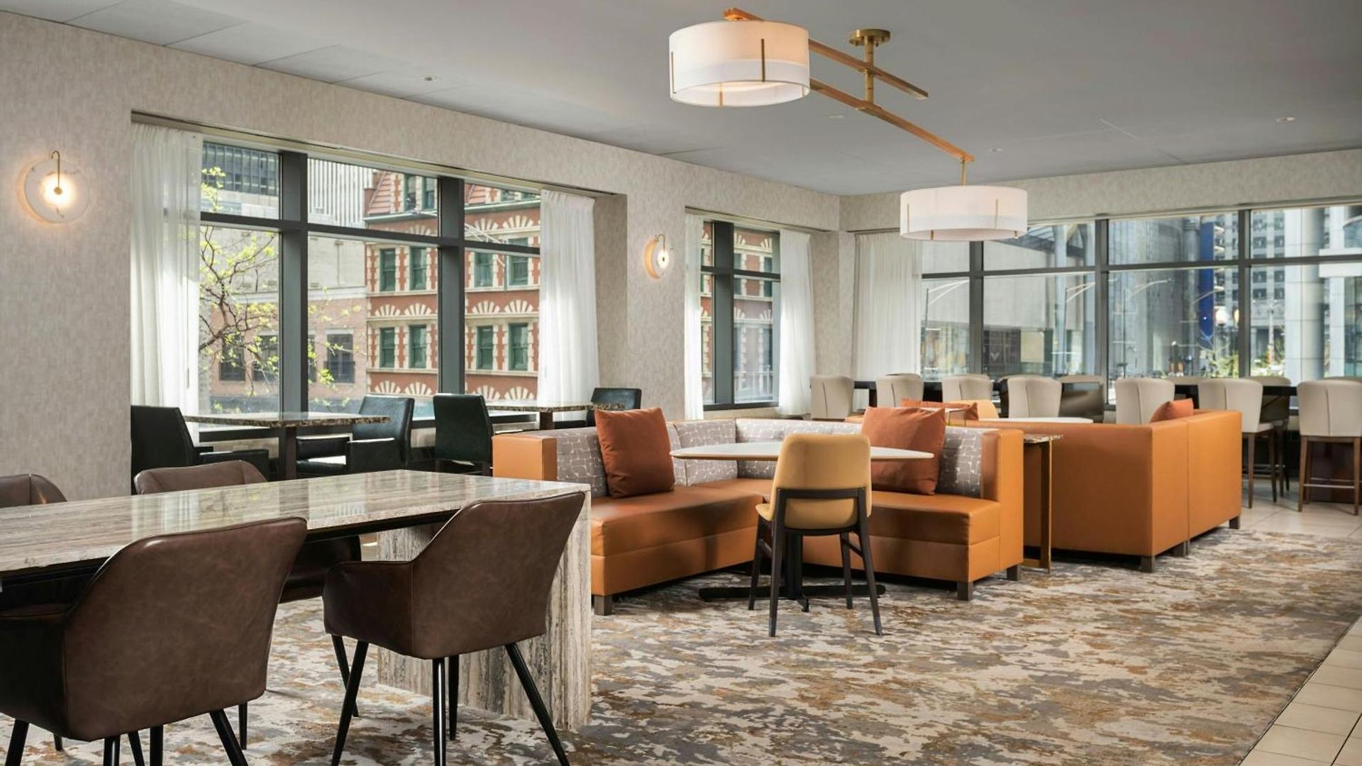 Hotel By Marriott Downtown/river North