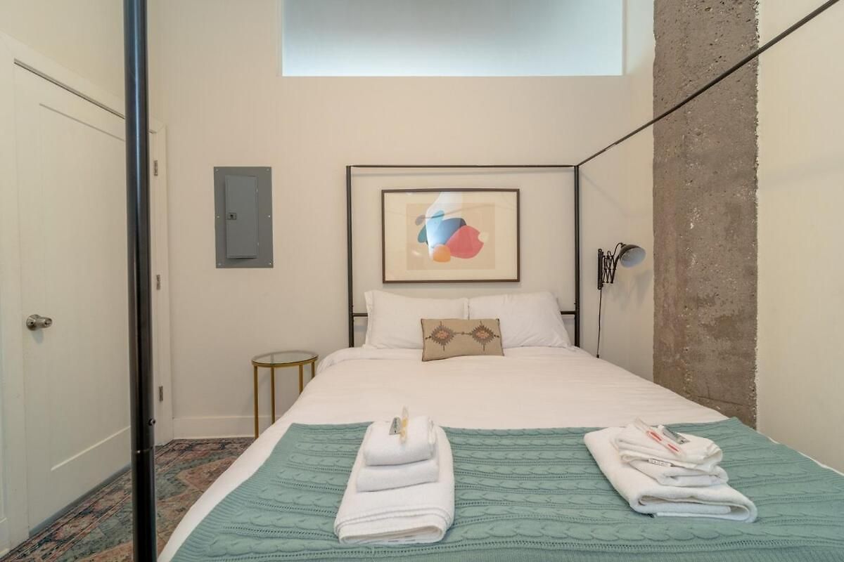 Apartment Convenient Cozy 2br Loft With Optional Parking For 8 Guests Near Mccormick Place, Soldier Field And Lakefront Trail Chicago