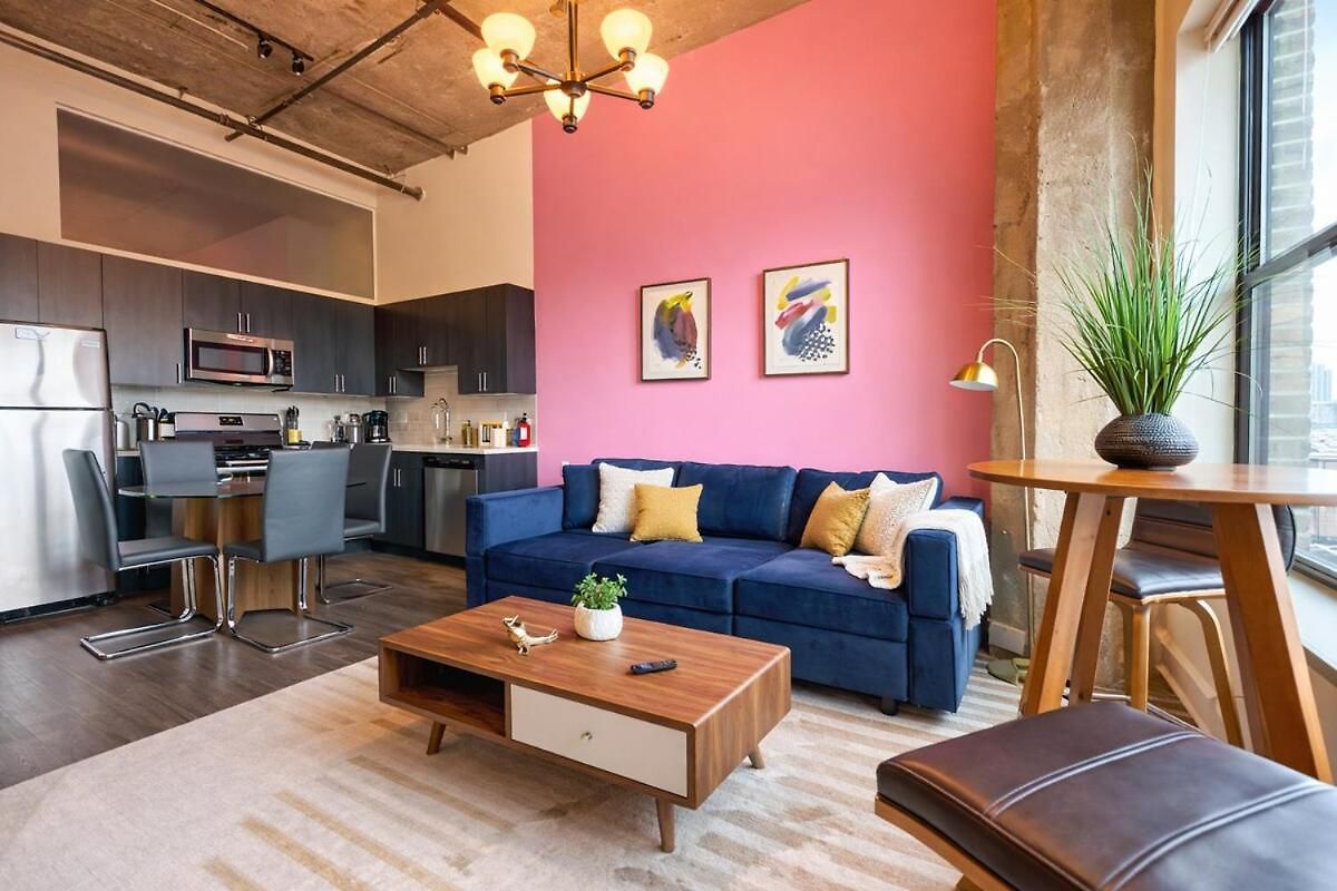 Modern 2br Loft With Amazing Skyline View And Optional Parking For 8 Guests Near Mccormick Place And Soldier Field Apartment *