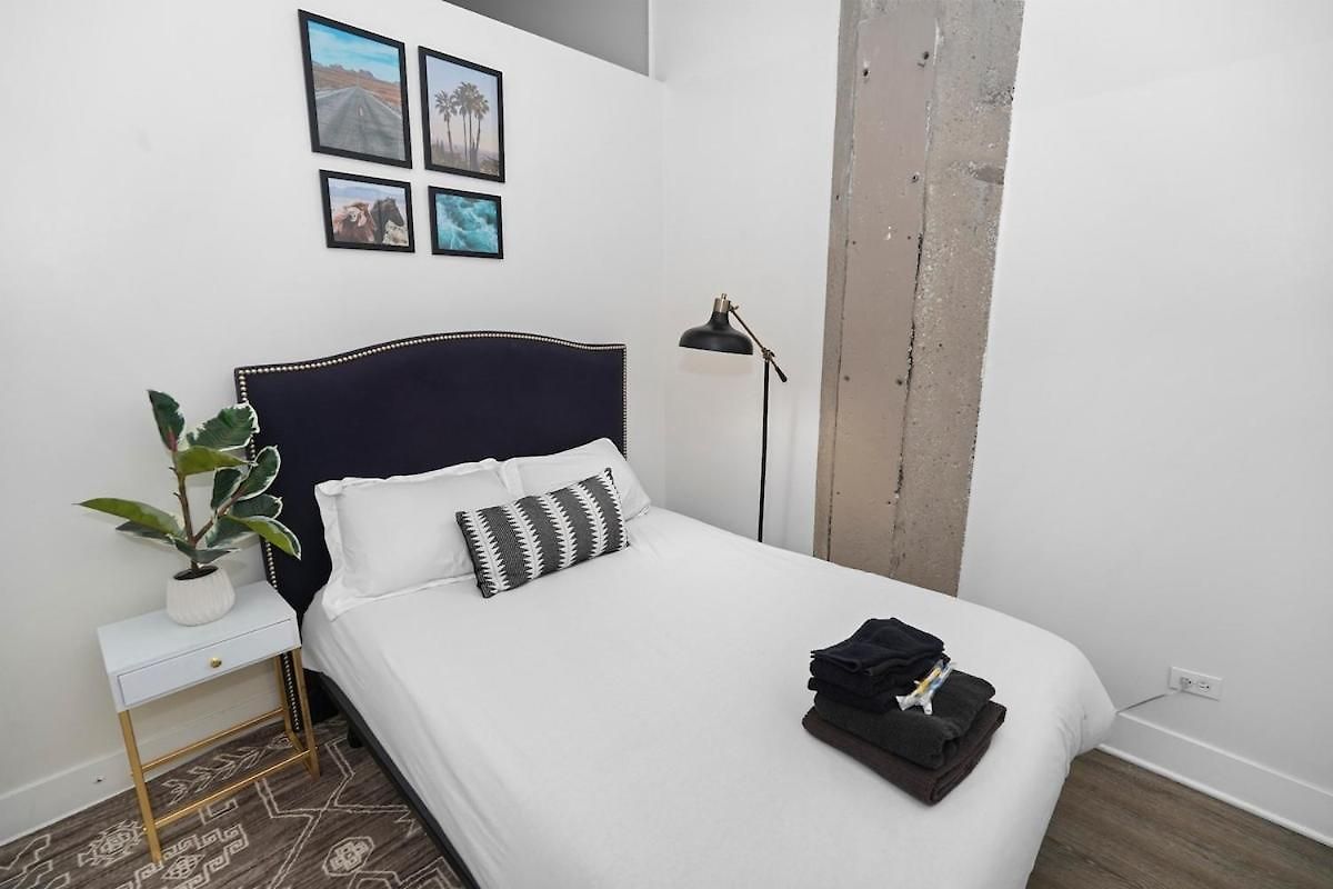 Mccormick Place: Modern Downtown Loft With Optional Parking Apartment Chicago