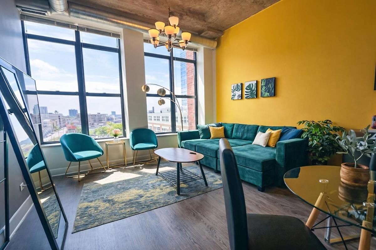 Convenient 2br In Prime Location With Gym Access & Optional Parking Near Mccormick Place And Soldier Field Apartment Chicago