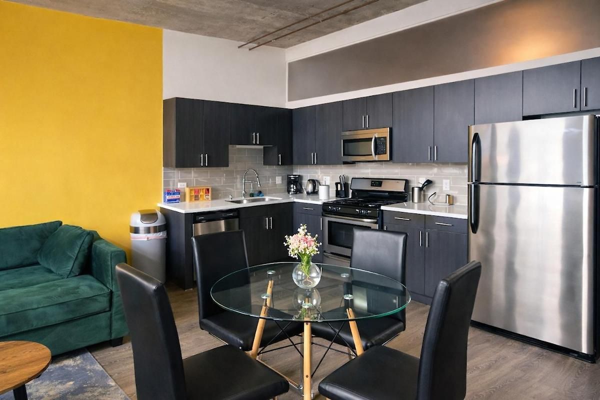 Convenient 2br In Prime Location With Gym Access & Optional Parking Near Mccormick Place And Soldier Field * Chicago