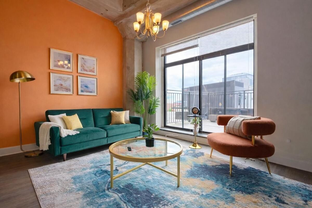 Apartment Modern South Loop 2br With View Of Skyline Patio And Gym Access Near Mccormick Place Convention Center & Museum Campus