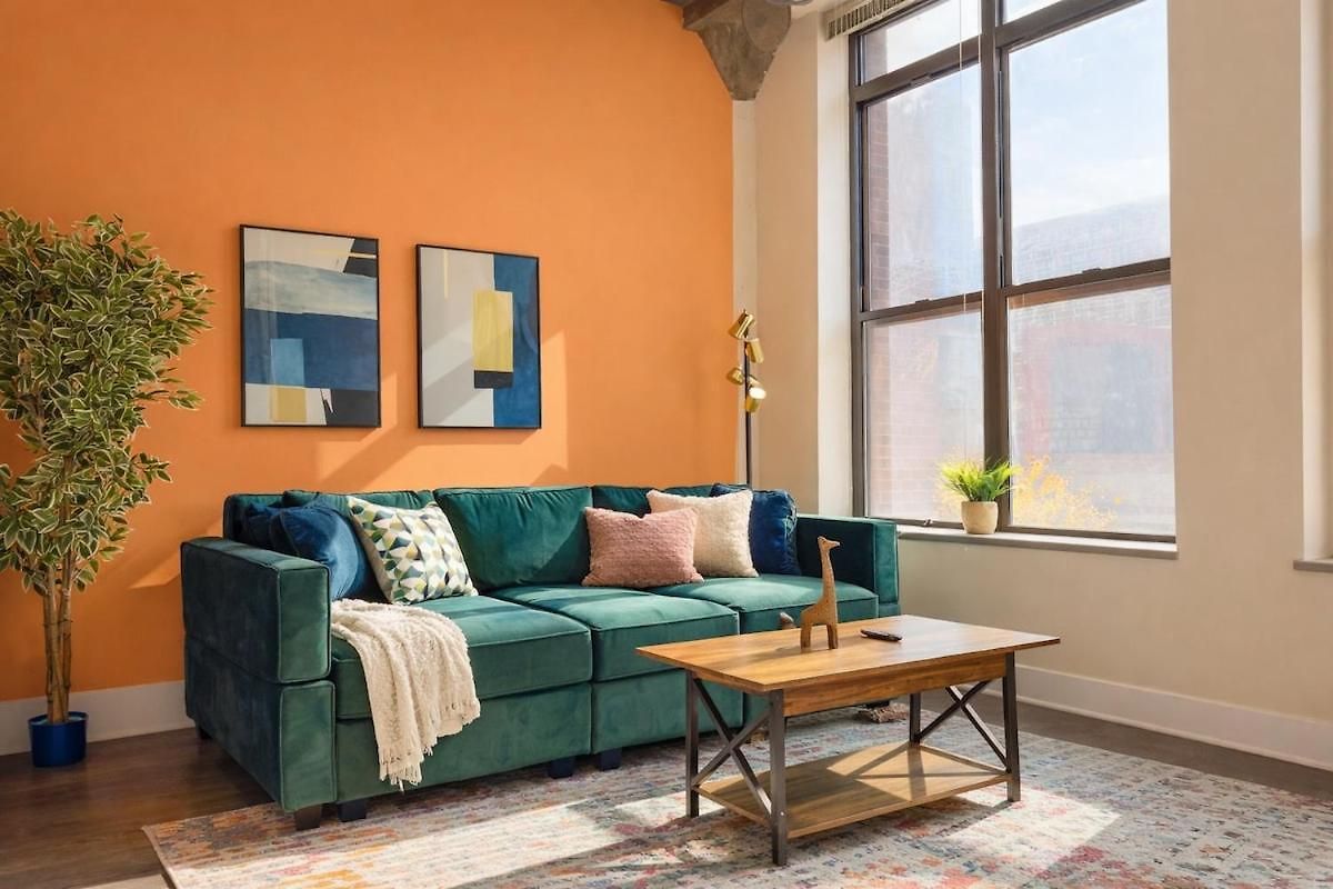 2br Retreat With Optional Parking And Gym Access Near Mccormick Place And Soldier Field *