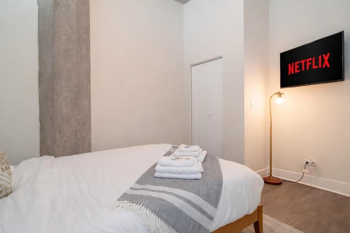 Downtown 2br Getaway South Loop Comfort Near Mccormick Place, Soldier Field And Grant Park * Chicago