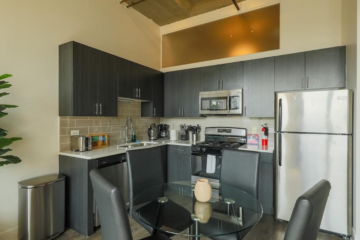 Walkable 2br In South Loop With Optional Parking And Gym Access Near Mccormick Place, Museum Campus & Lakefront * Chicago