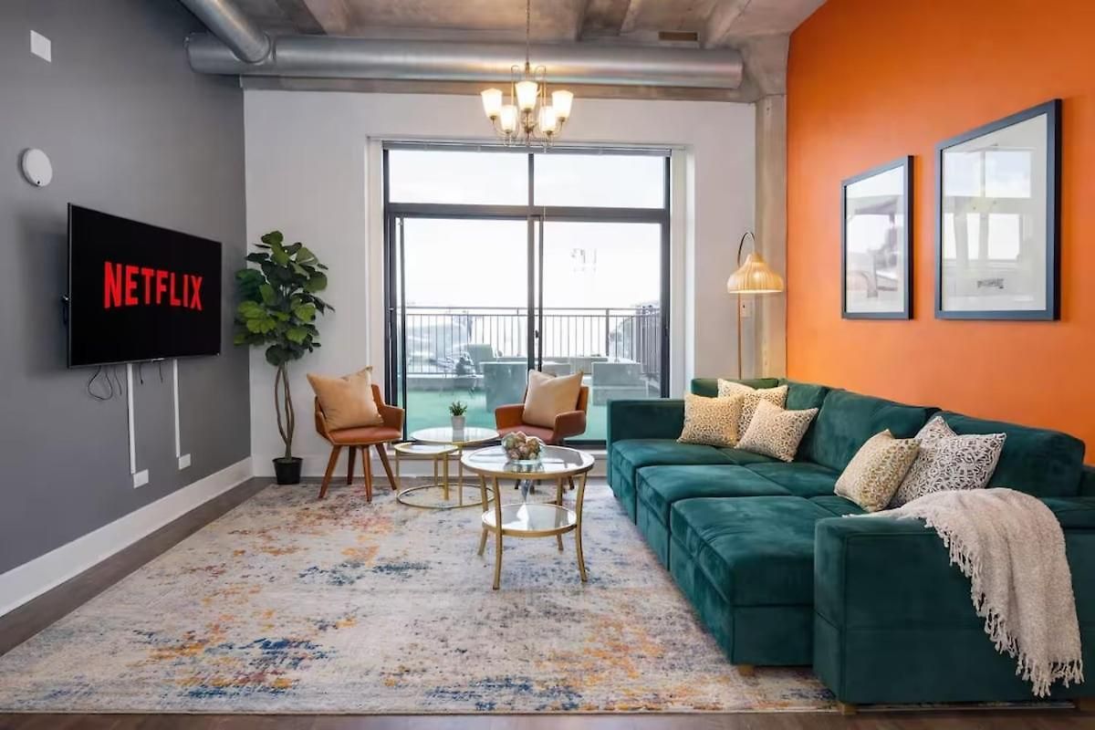Spacious 2br South Loop With Skyline View, Optional Parking And Gym Access Close To Mccormick Place, Grant Park, Museum Campus & Cta Lines Chicago