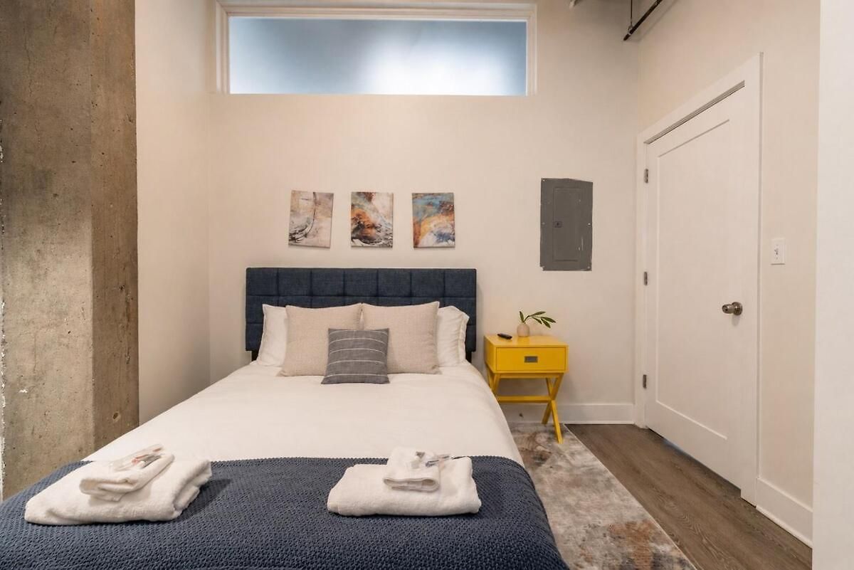 Apartment Charming 2br With Skyline View, Optional Parking & Gym Access Near Mccormick Place, Lakefront And Soldier Field