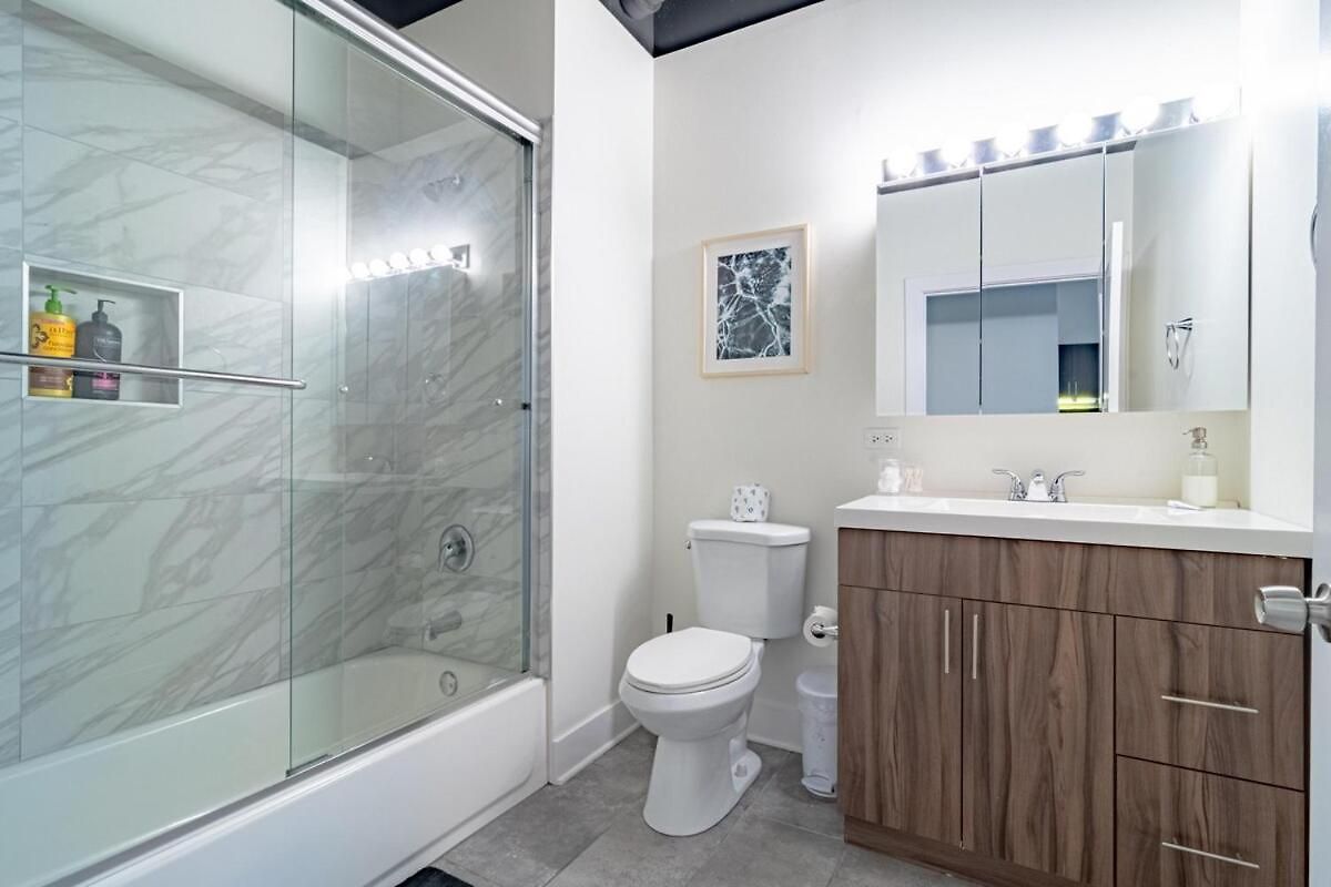 Apartment Stylish 2br With Optional Parking & Gym Access Near Lakefront, Shedd Aquarium And Mccormick Center *