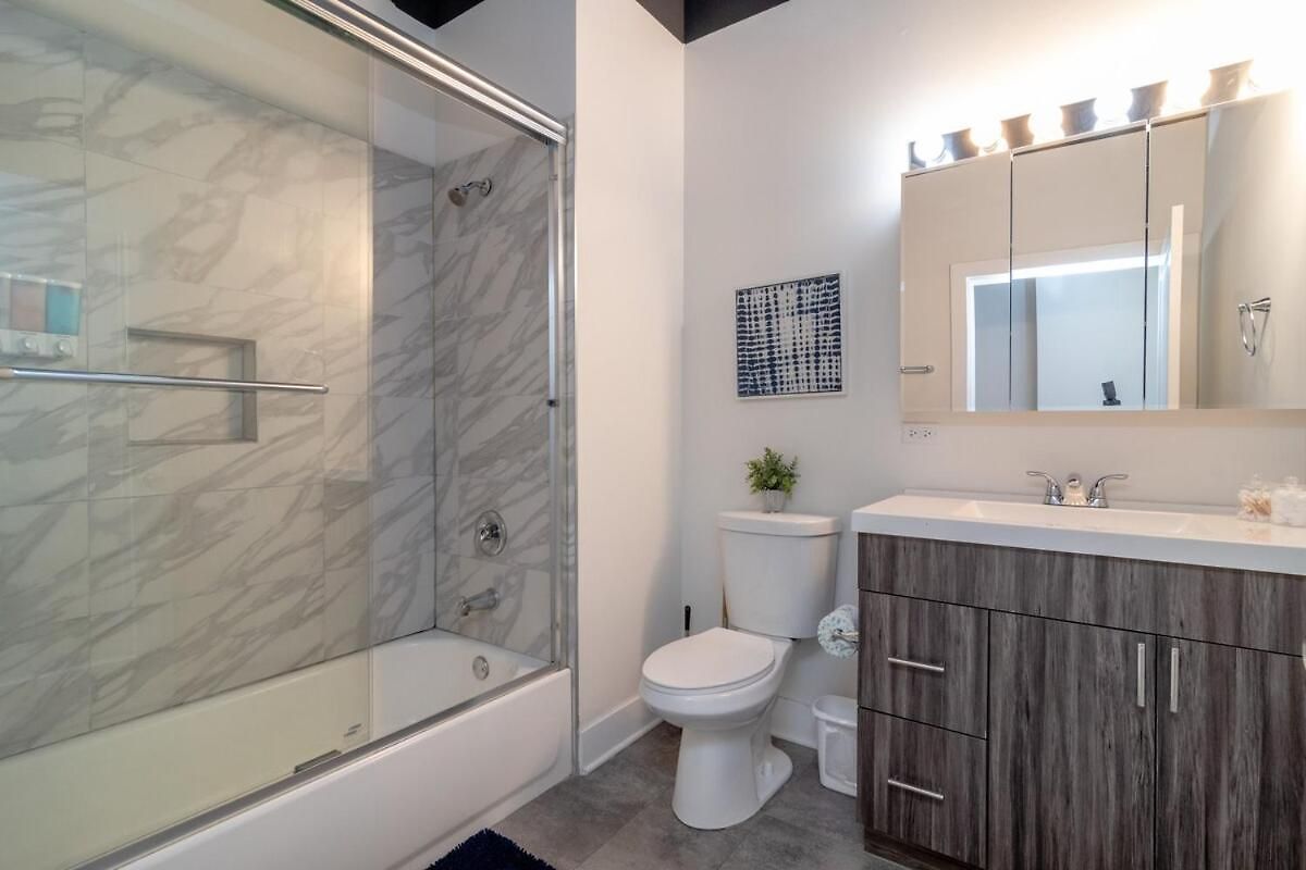 Apartment Modern 3br South Loop Living Family Unit Near Adler Planetarium & Mccormick Convention Center