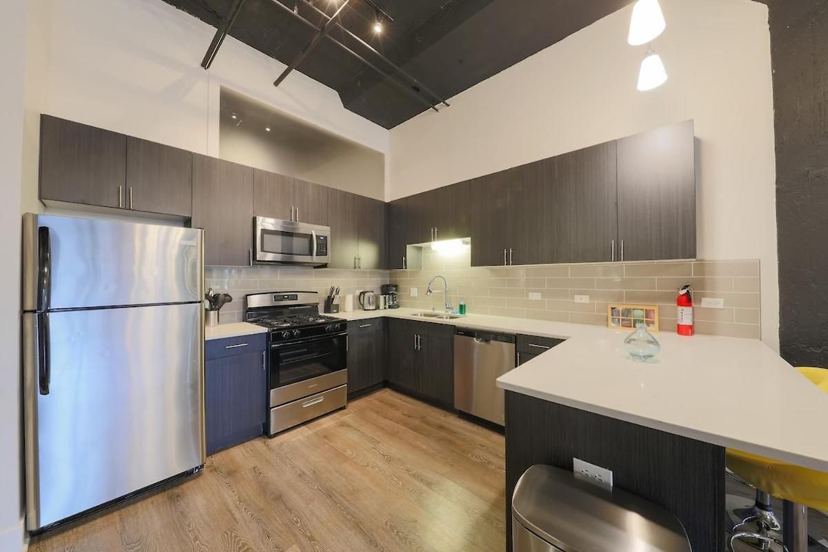 Chic Spacious 3br South Loop Near Mccormick Place, Roosevelt Cta & Shopping Area In Apartment