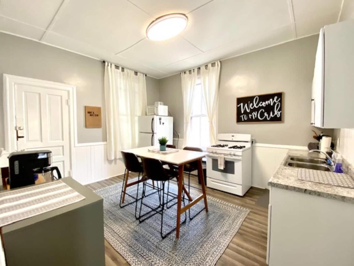 Lakeview Hideaway 3Br Walk To Wrigley Sleeps 8 *
