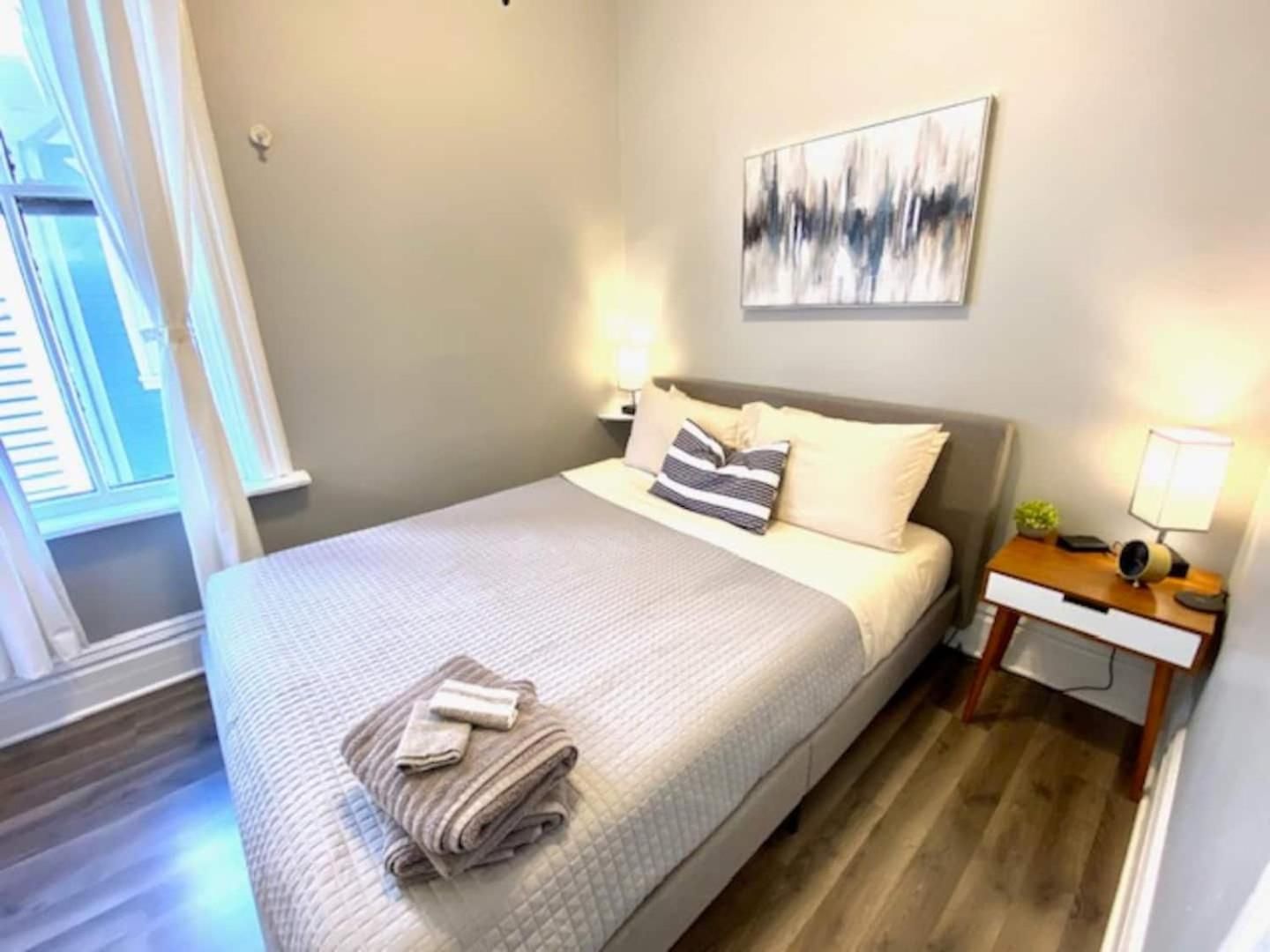 Lakeview Hideaway 3Br Walk To Wrigley Sleeps 8 Chicago