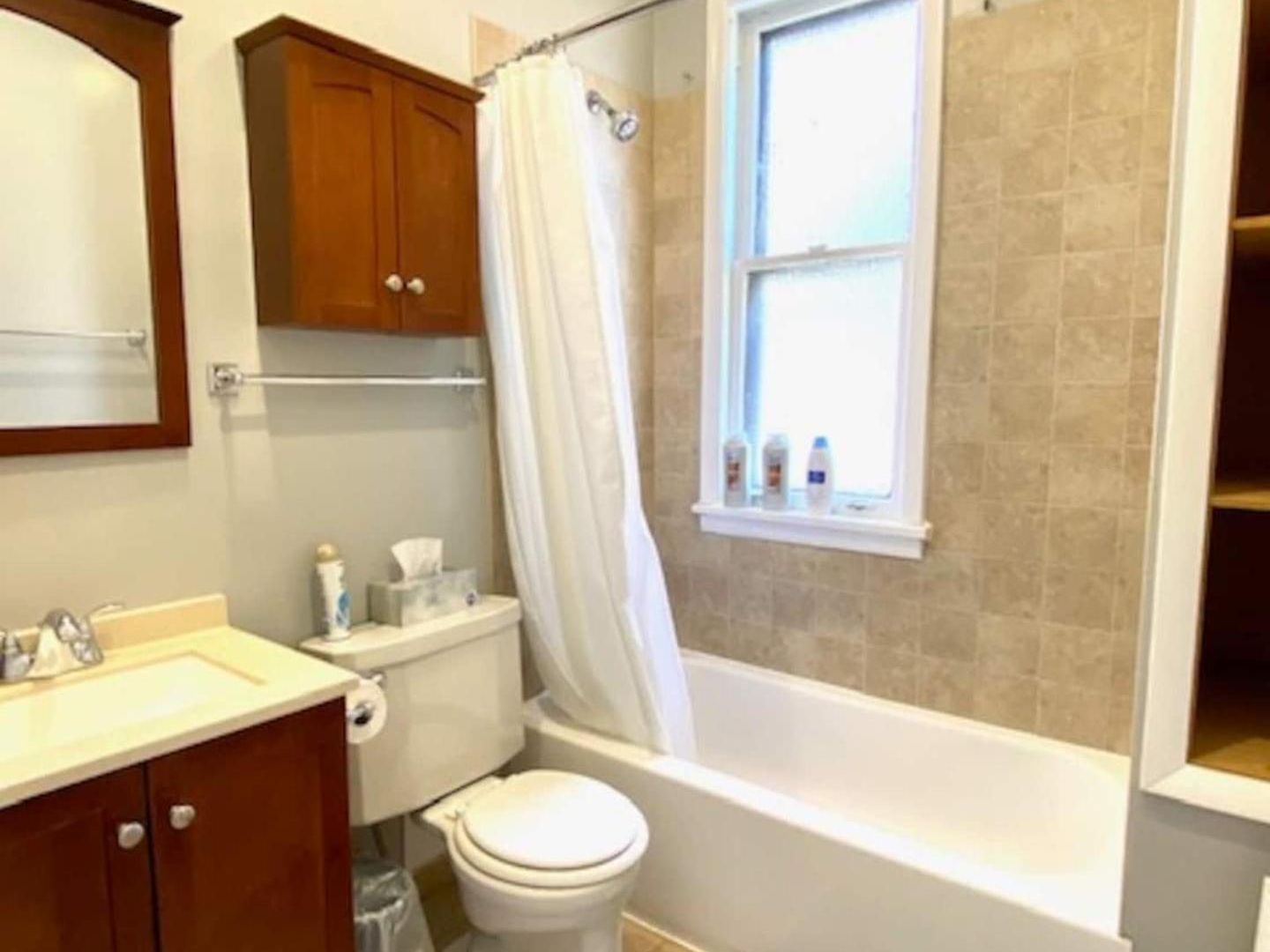 Apartment Lakeview Hideaway 3Br Walk To Wrigley Sleeps 8 Chicago