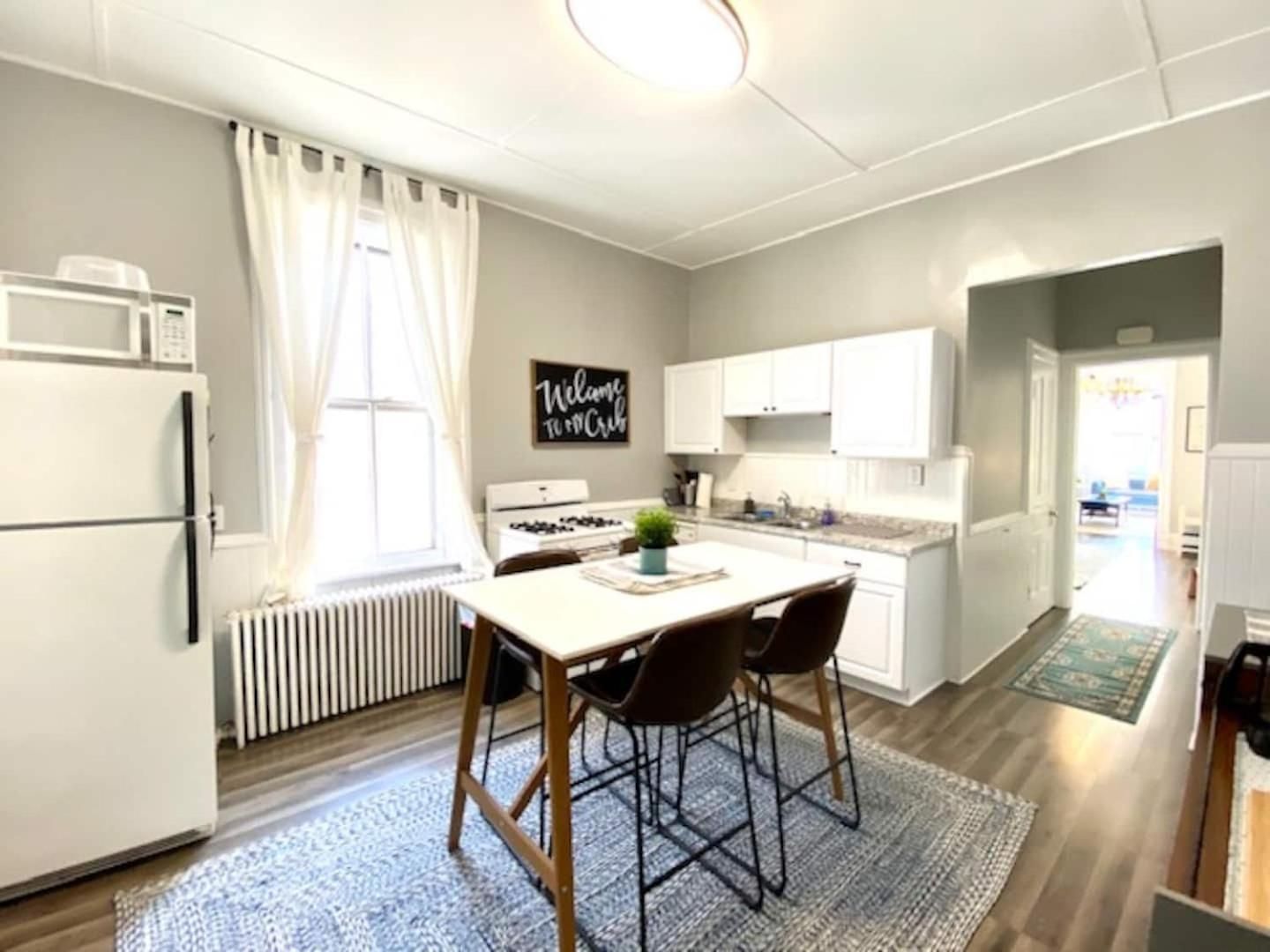Lakeview Hideaway 3Br Walk To Wrigley Sleeps 8 *