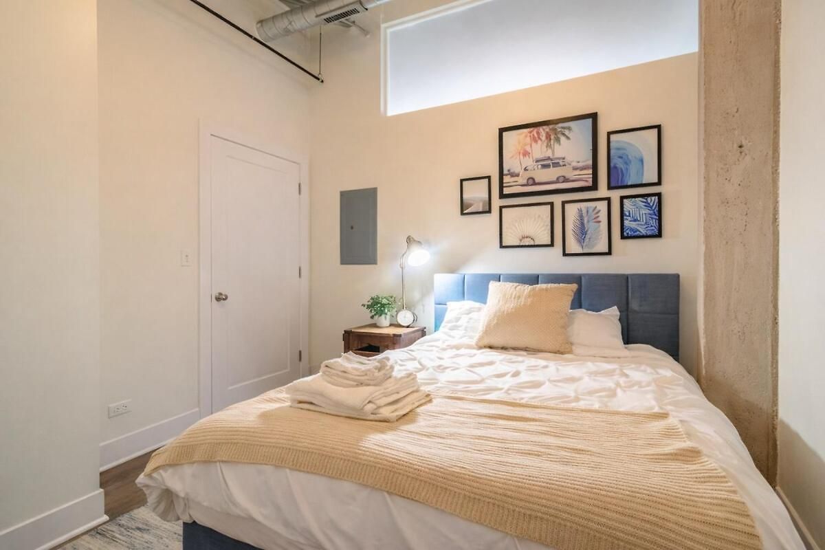 Apartment Spacious South Loop 2br Near Mccormick Place, Soldier Field & Downtown *