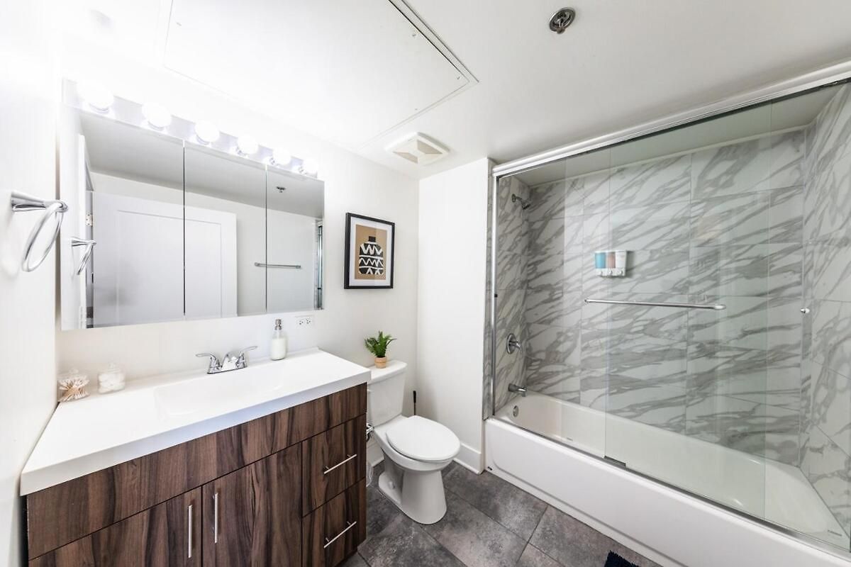 Modern 2br With Skyline View, Optional Parking & Gym Access Near Mccormick, Museum Campus, Grant Park & Soldier Field * Chicago