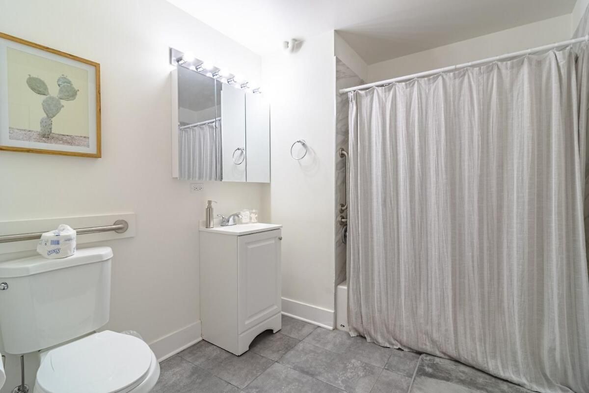 Luxury With Optional Parking And Gym Access Near Mccormick Place, Chinatown And Soldier Field * Chicago