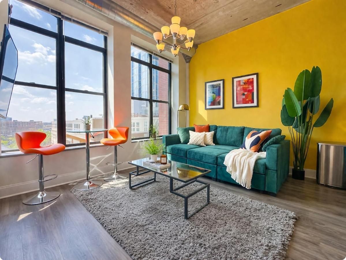 Apartment Spacious South Loop 2br Near Mccormick Place, Soldier Field & Downtown Chicago
