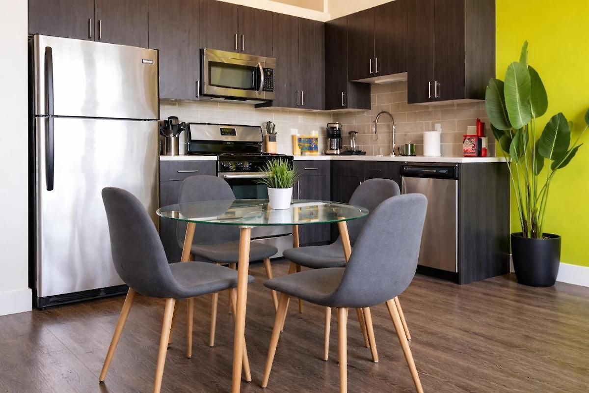 Apartment Spacious 2br South Loop With Skyline View, Optional Parking And Gym Access Near Mccormick Place And Soldier Field