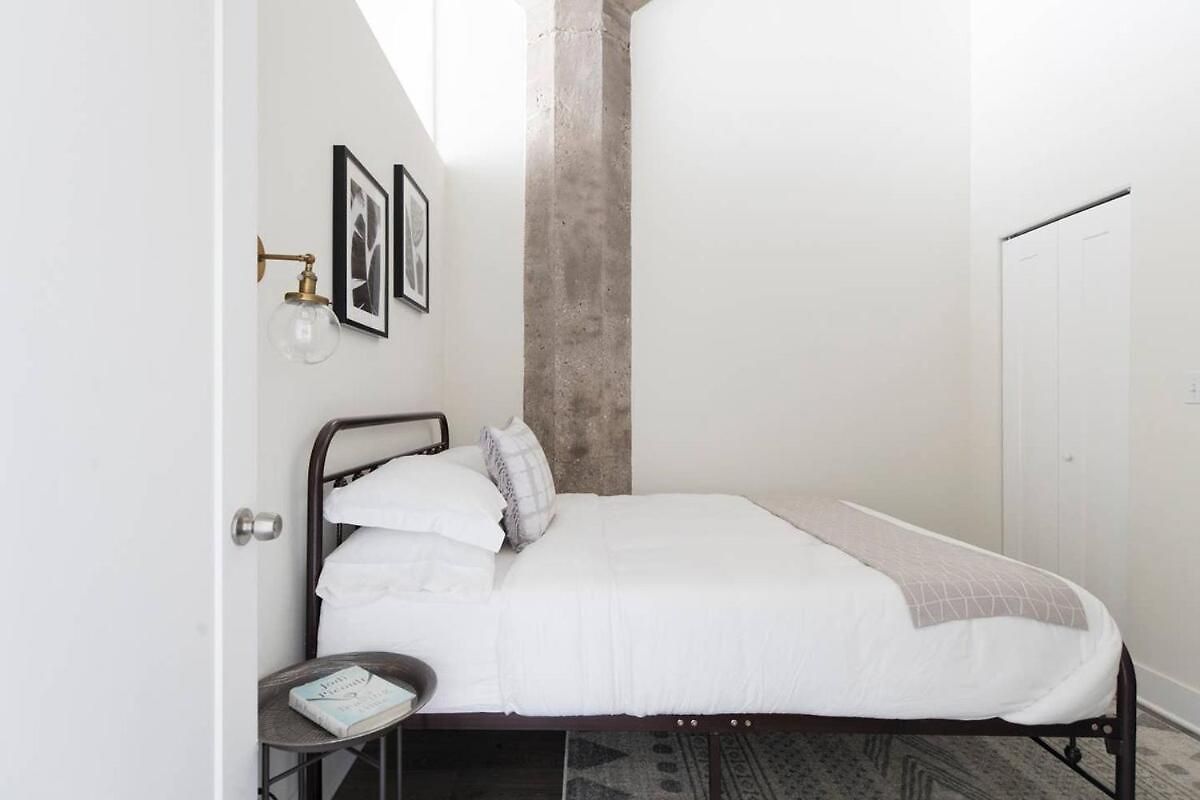 Modern 2br In South Loop With Optional Parking & Gym Access Near Museum Campus & Grant Park Apartment Chicago