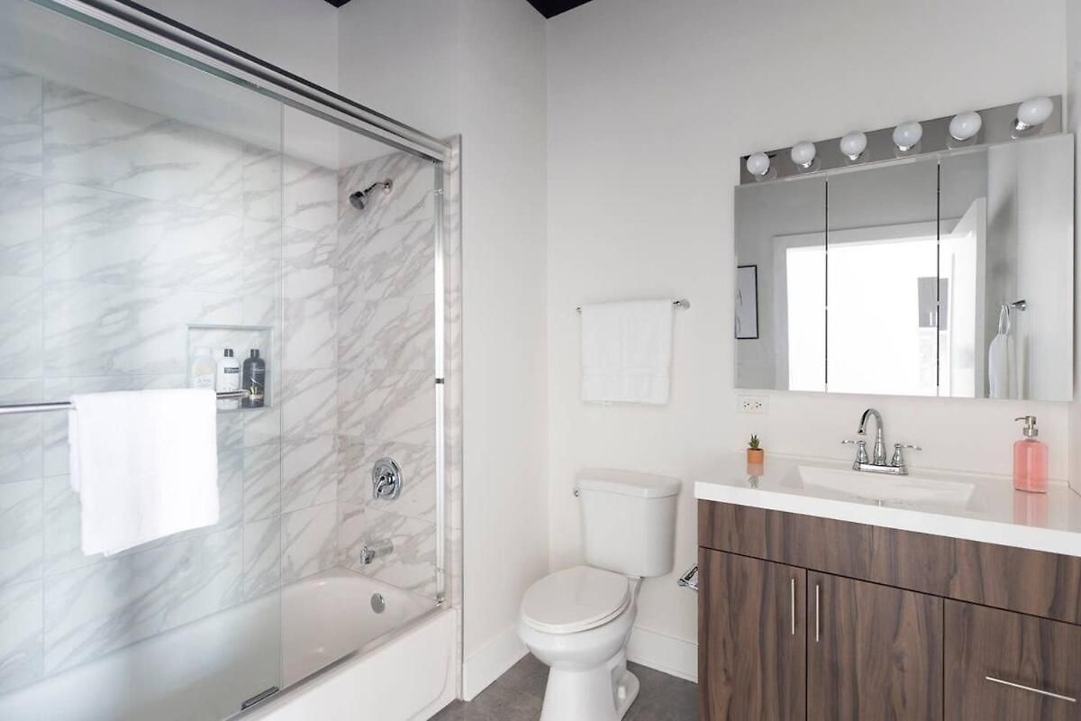 Modern 2br In South Loop With Optional Parking & Gym Access Near Museum Campus & Grant Park * Chicago