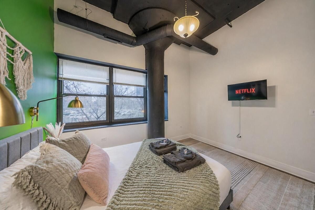 Modern 3br In South Loop With Optional Parking And Gym Access Near Mccormick Place, Chinatown And Soldier Field * Chicago