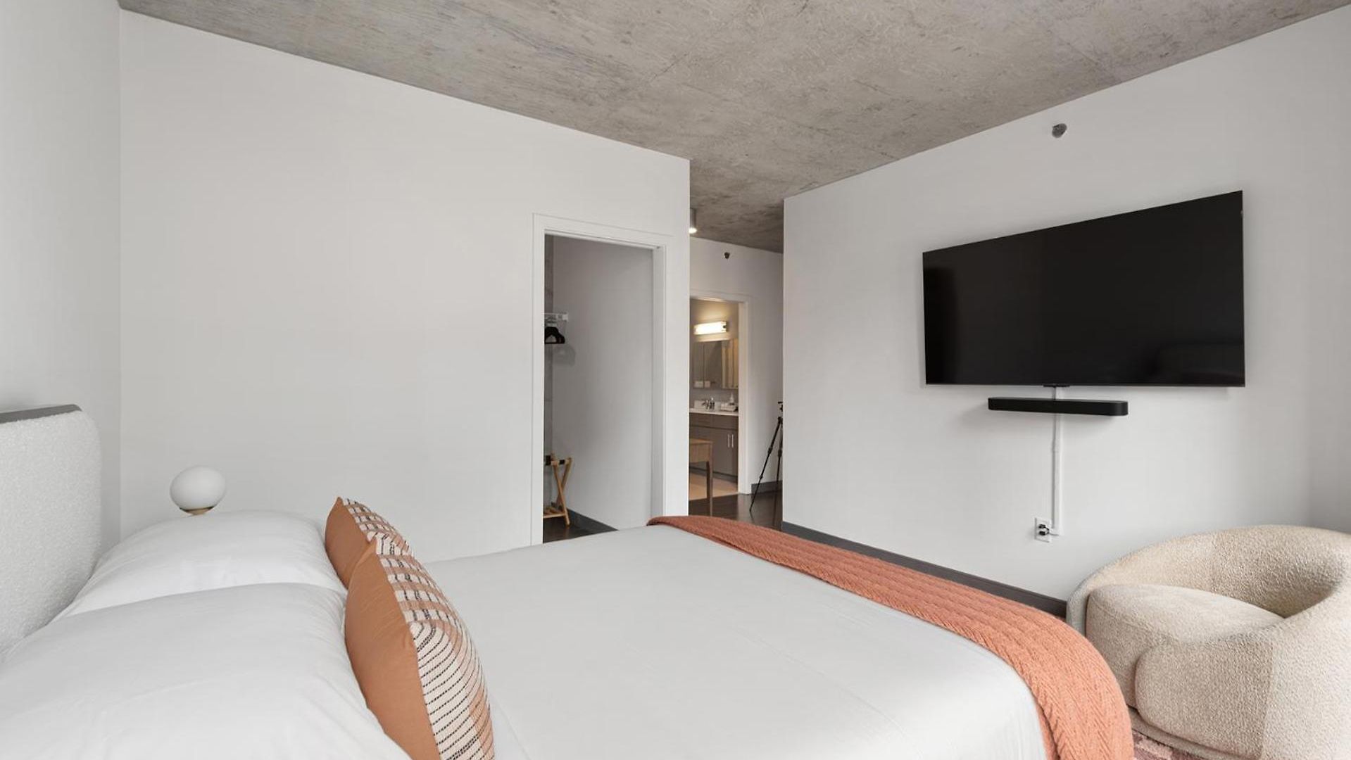 Linea Luxury Living With Indoor Pool And Rooftop Views In The Loop