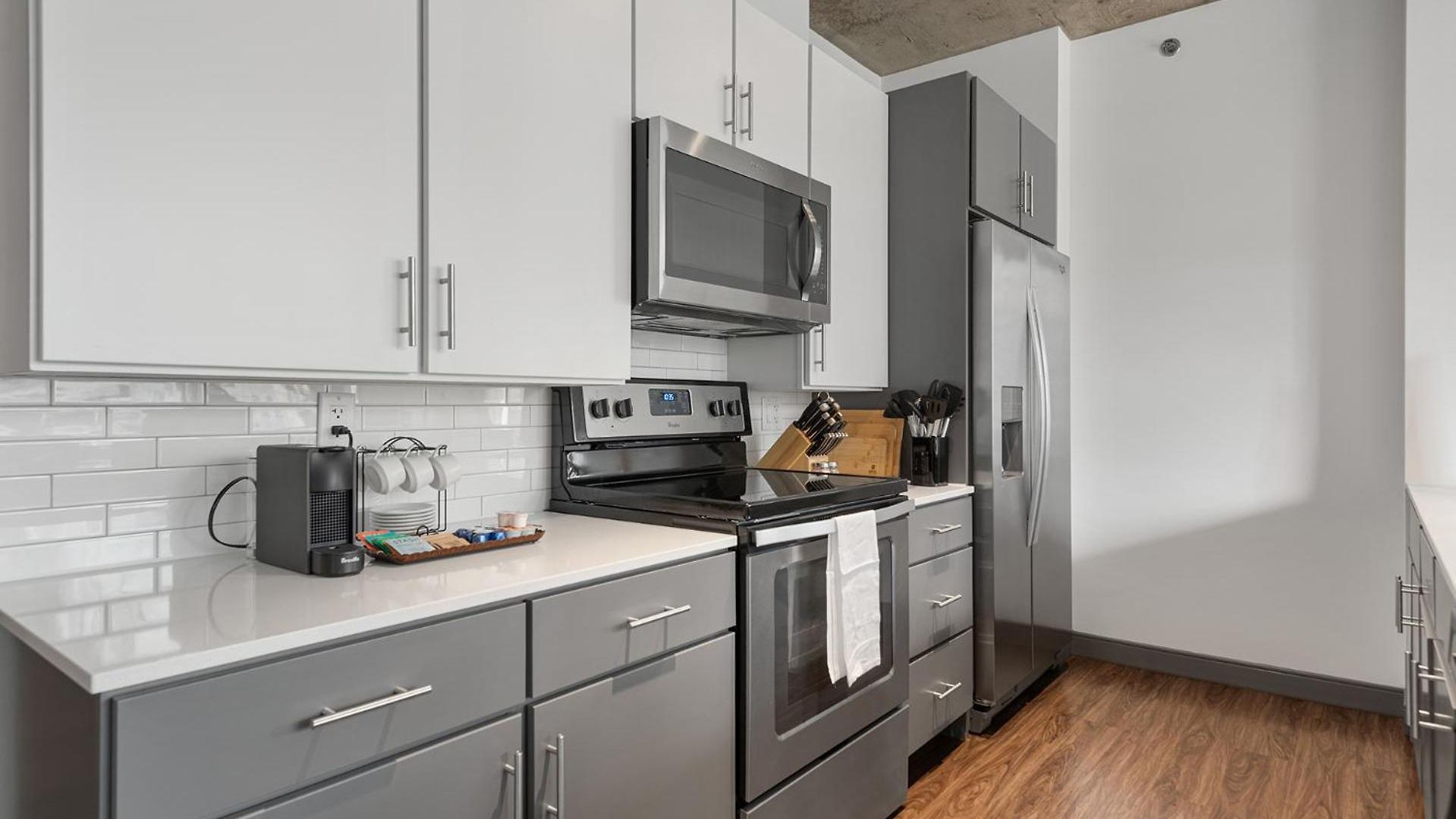 Apartment Linea Luxury Living With Indoor Pool And Rooftop Views In The Loop Chicago
