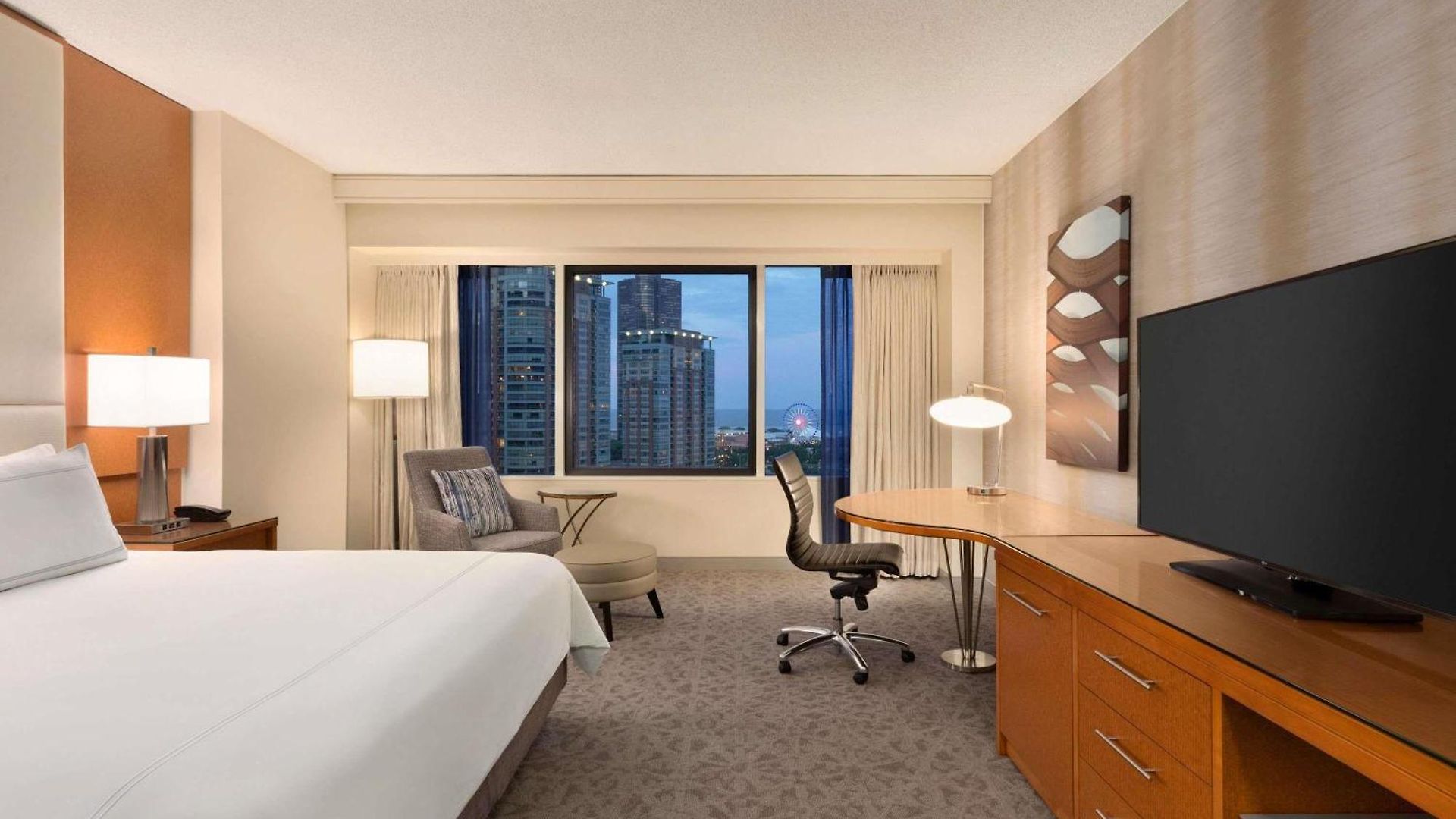 Swissotel 4* Chicago