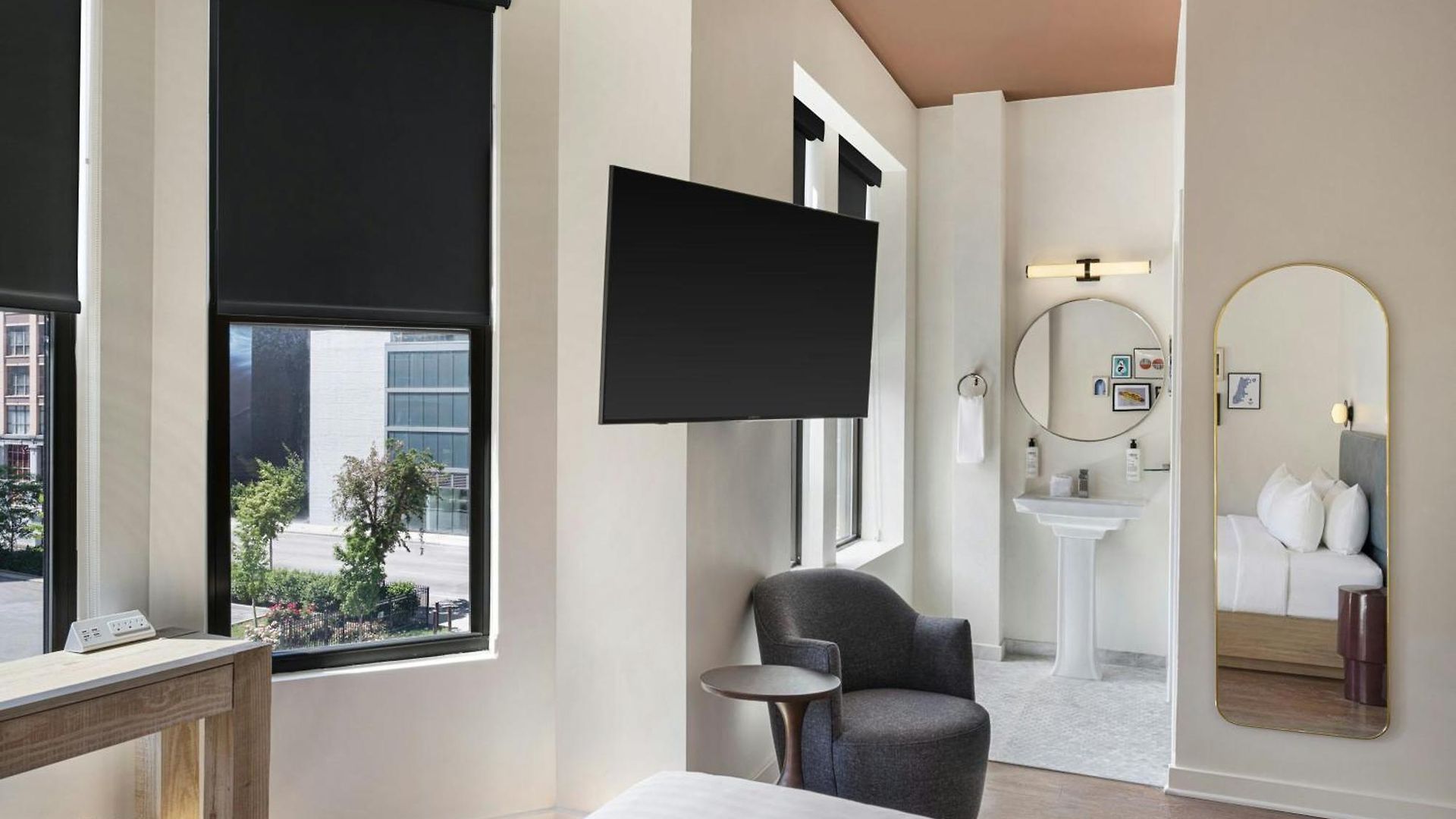 Hotel Found Hotels, Chicago, Series By Marriott 3*