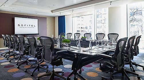 Sofitel Magnificent Mile 5*