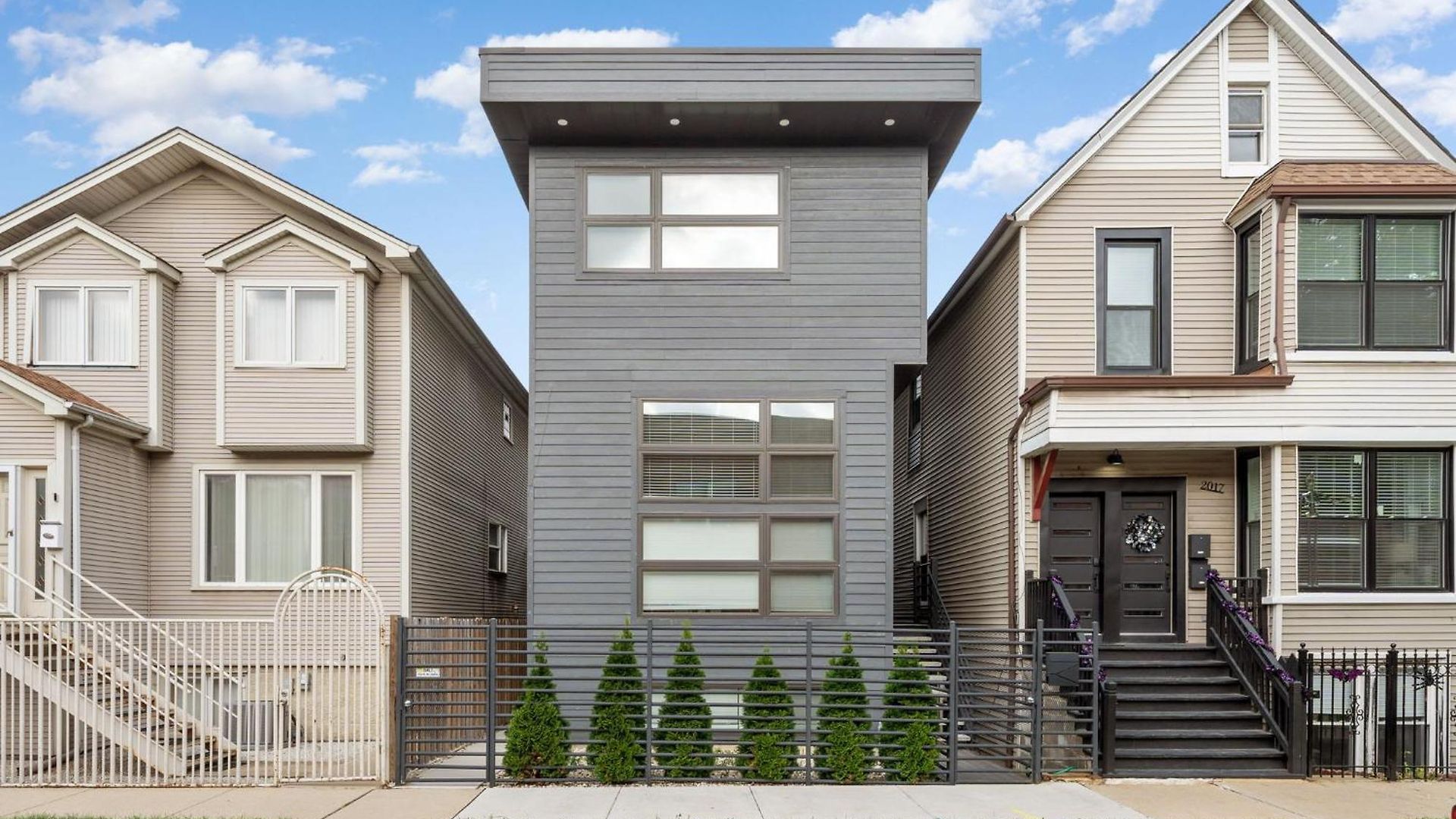 Magnificent New W/8 Beds & Free Parking *