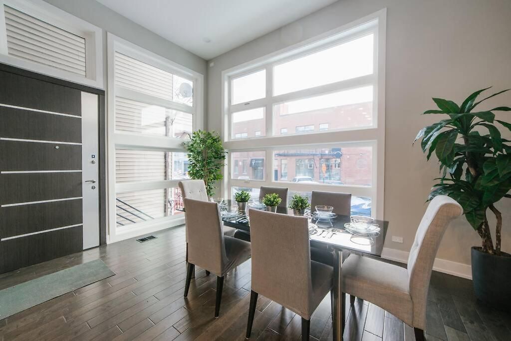 Magnificent New W/8 Beds & Free Parking * Chicago