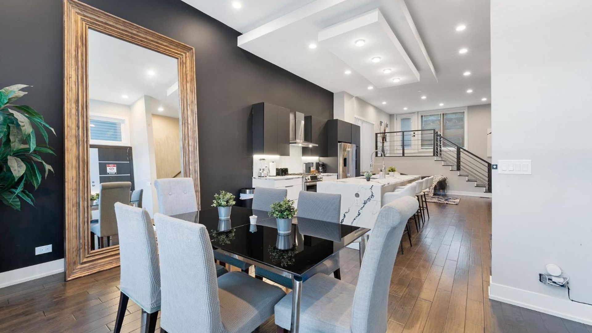 Holiday home Magnificent New W/8 Beds & Free Parking Chicago